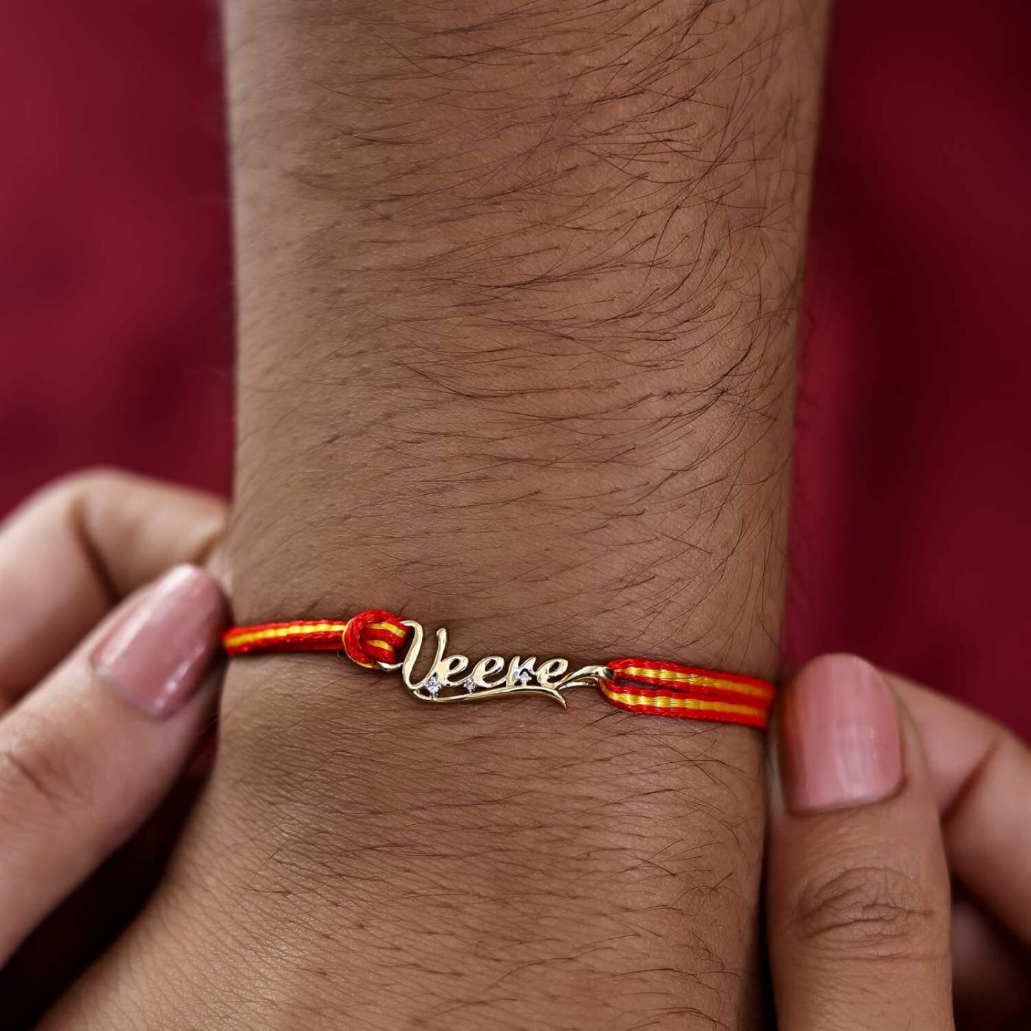 Kuberbox Bhai 18K Gold And Diamond Rakhi Bracelet For Brother