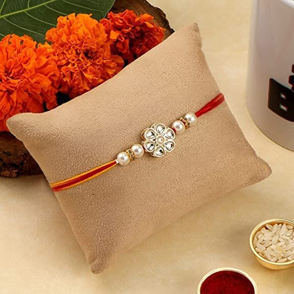 Accessher Mens Traditional Special Handmade White Floral Kundan Rakhi With Beads For Brother Pack Of 1 With Roli Kumkum Packets And Happy Rakshabandhan Card For Raksha Bandhan