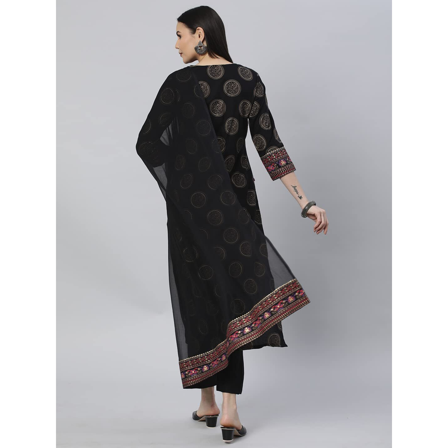 Gosriki Women's Cotton Blend Printed Straight Kurta With Pant & Dupatta (Nov-Black-Gs_S_Black_Small)