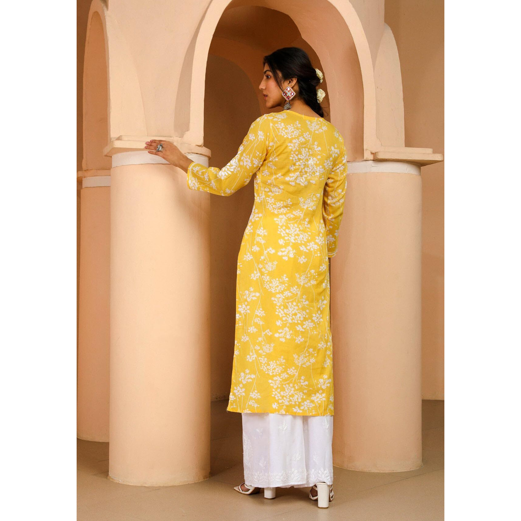 Gosriki Women's Cotton Blend Chikankari Embroidered Straight Kurta (Zainab Yellow-Nw-Gs_S_Yellow_Small)