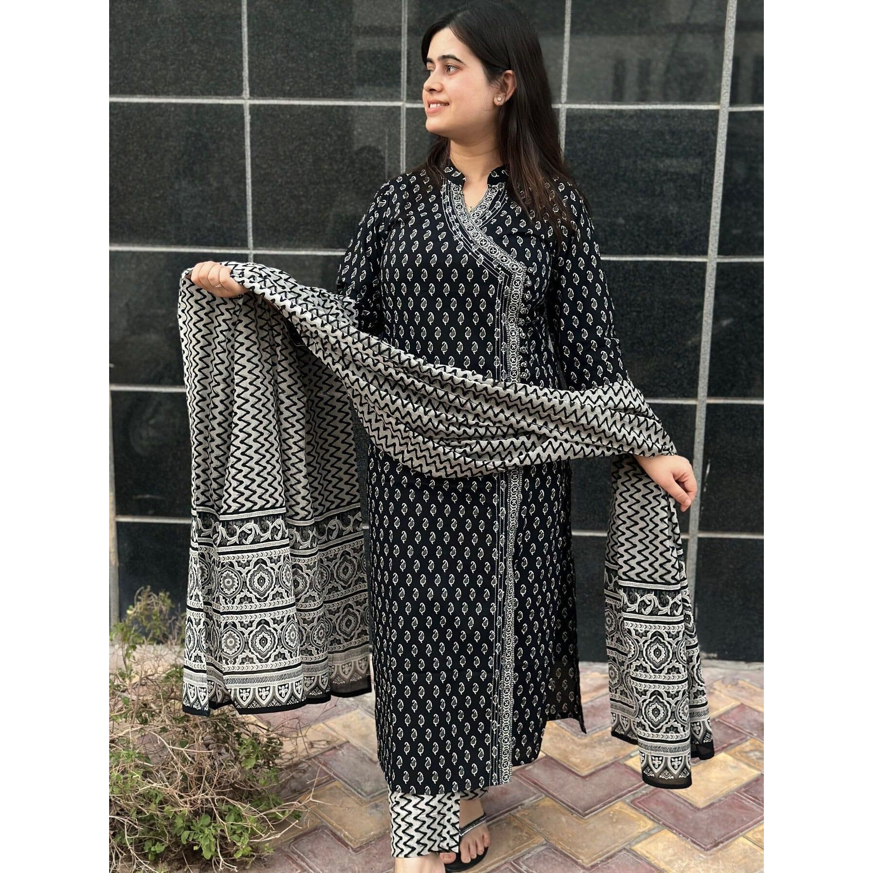 Gosriki Women's Rayon Blend Straight Printed Kurta With Pant & Dupatta (Mishru Black-Gs_5Xl_Black_Xxxxx-Large)