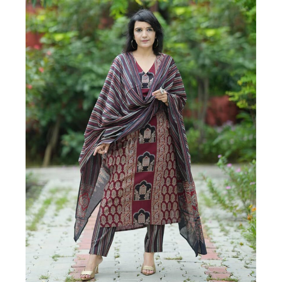 Gosriki Women's Rayon Viscose Printed Straight Kurta With Pant & Dupatta (Sarangpur Maroon-Gs_Xl_Maroon_X-Large)