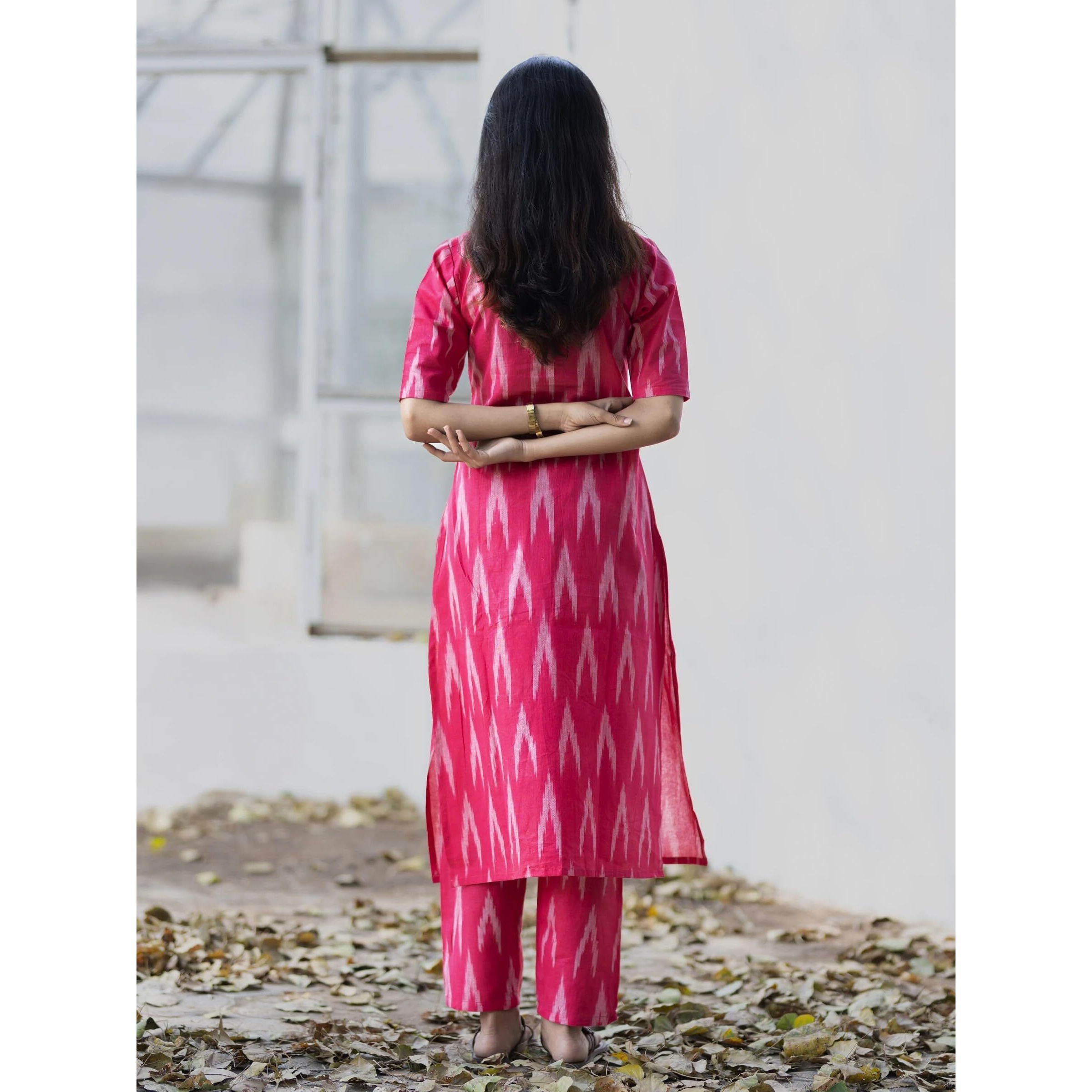 Gosriki Women's Rayon Viscose Straight Ikkat Printed Kurta With Pant (Demeter Red-Gs_S_Red_Small)