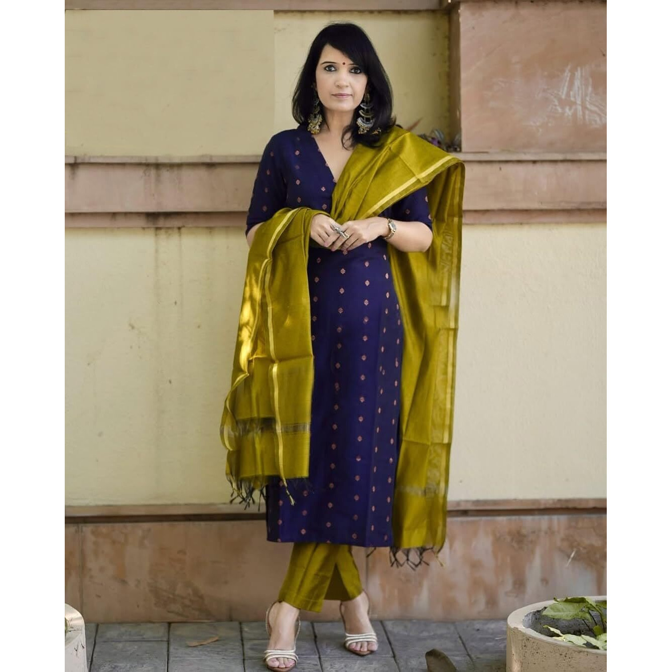 Gosriki Women's Rayon Viscose Printed Straight Kurta With Pant & Dupatta (Sdf Blue-Vks01-Gs_L_Blue_Large)