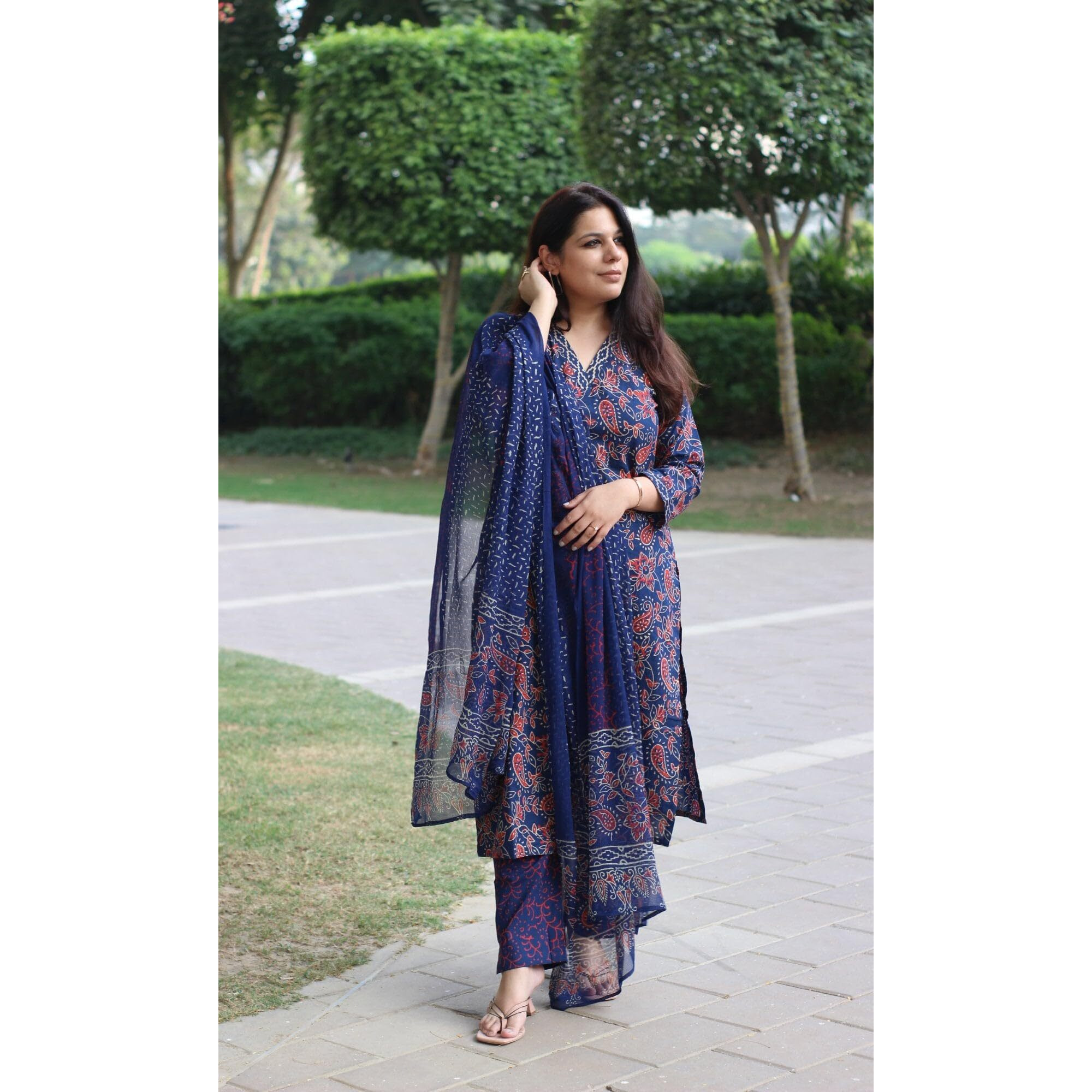 Gosriki Women's Rayon Viscose Straight Printed Kurta With Pant & Dupatta (Momos Blue-Gs_Xl_Blue_X-Large)