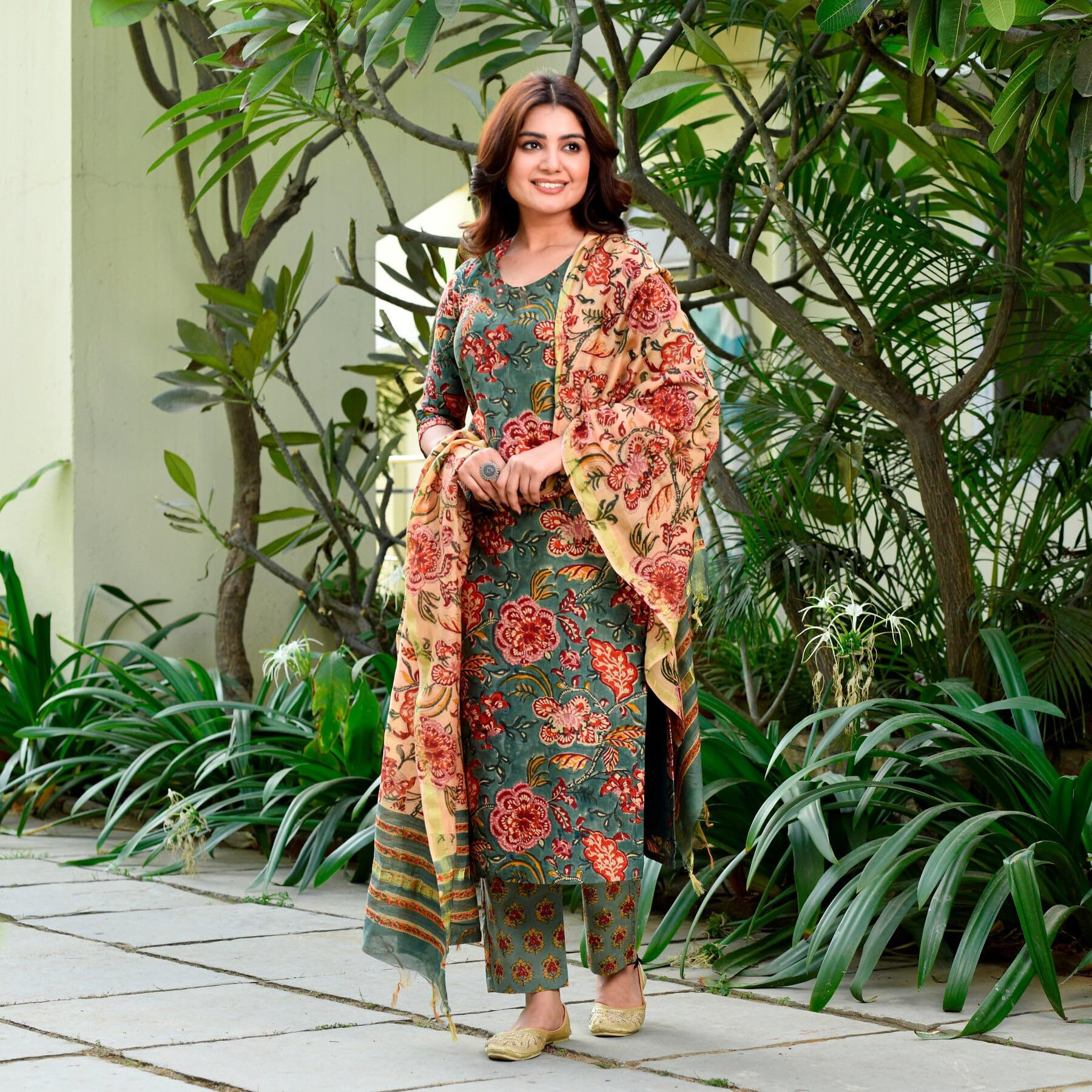 Gosriki Women's Rayon Blend Printed Straight Kurta With Pant & Dupatta (Fta Green-Nrk-Gs_Xl_Green_X-Large)