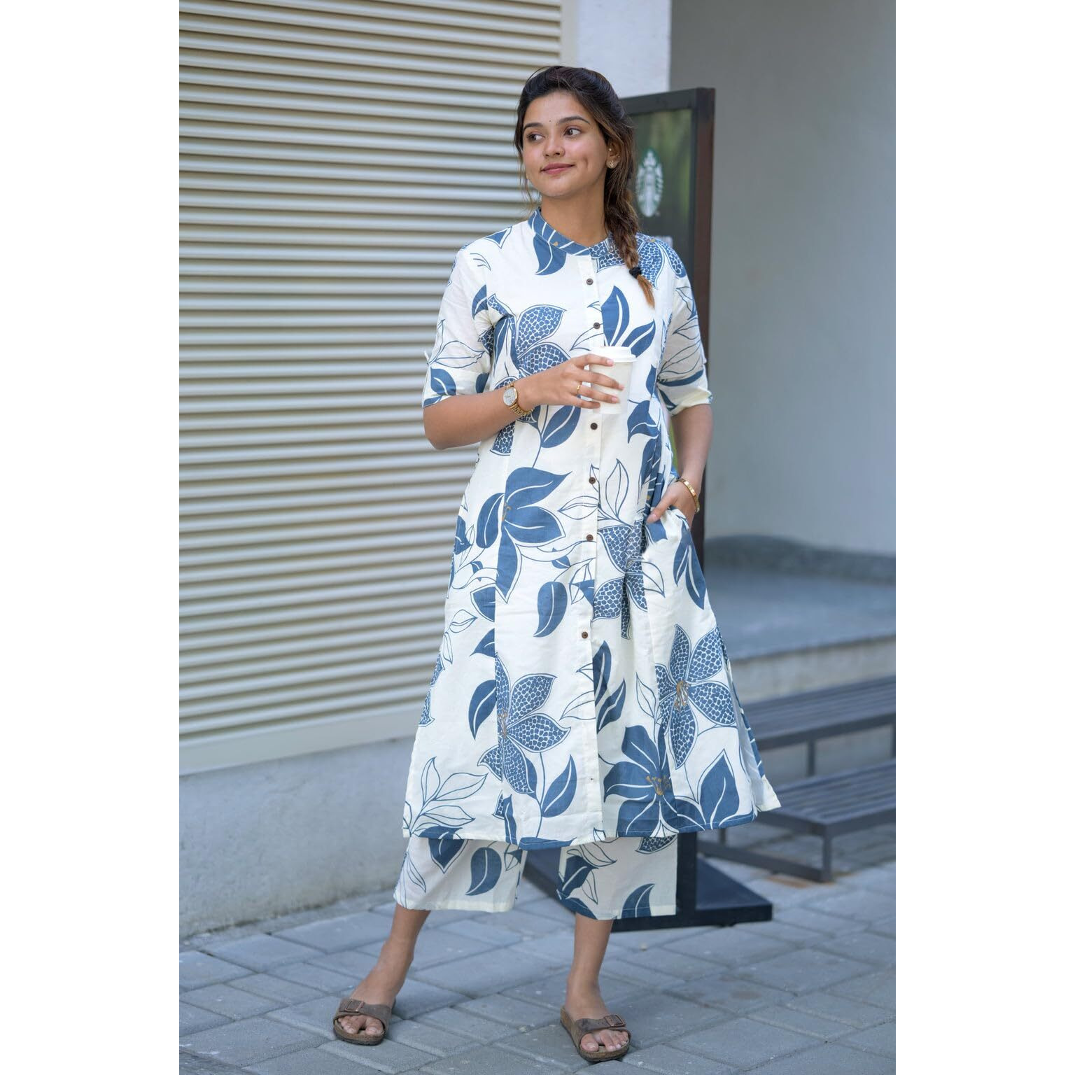Gosriki Women's Rayon Viscose Straight Printed Kurta With Pant (Sunoni White-Gs_Xxl_White_Xx-Large)