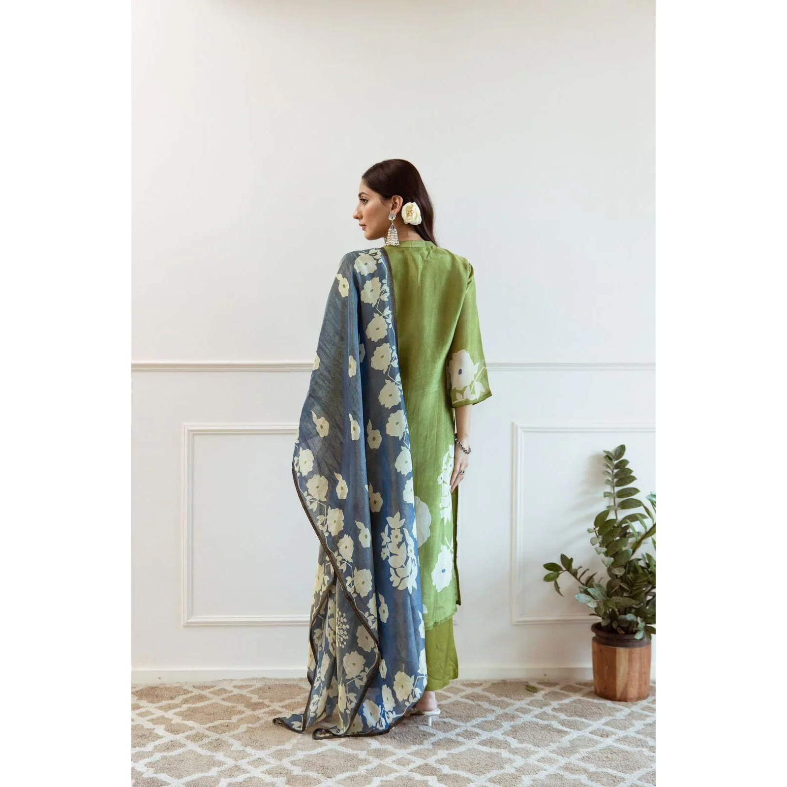 Gosriki Women's Rayon Viscose Printed Straight Kurta With Pant & Dupatta (Panuja Green-Gs_M_Green_Medium)