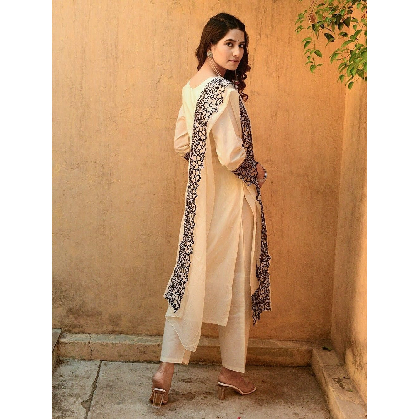 Gosriki Women's Cotton Blend Straight Embroidery Kurta With Pant & Dupatta (Trp Off-White-Gs_Xxl_White_Xx-Large)