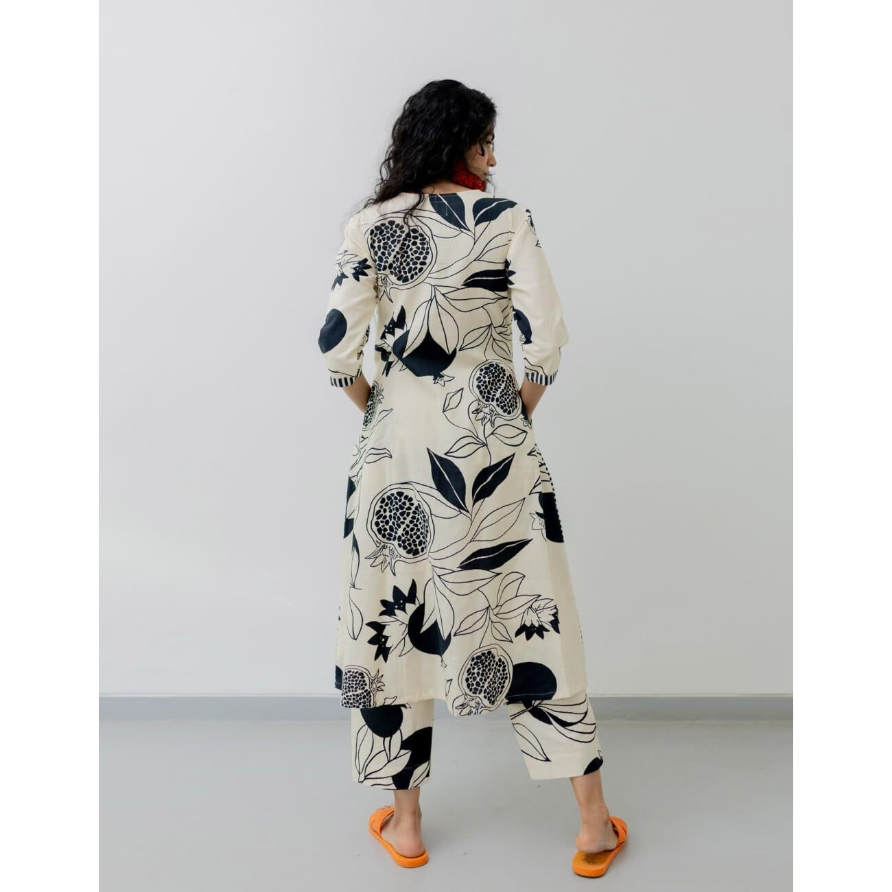 Gosriki Women's Rayon Blend Straight Printed Kurta With Palazzo (Anaar-Beige-Nv-Gs_Xxl_White_Xx-Large)