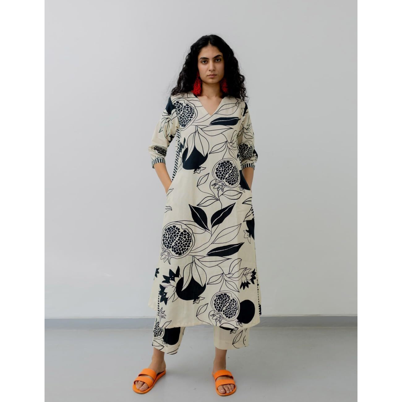 Gosriki Women's Rayon Blend Straight Printed Kurta With Palazzo (Anaar-Beige-Nv-Gs_Xxl_White_Xx-Large)