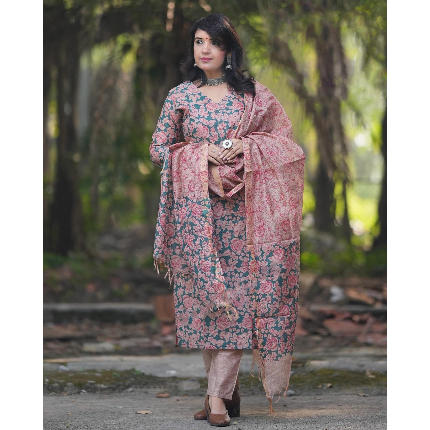 Gosriki Women's Cotton Blend Printed Straight Kurta With Pant & Dupatta (Moringa Green-Gs_L_Green_Large)