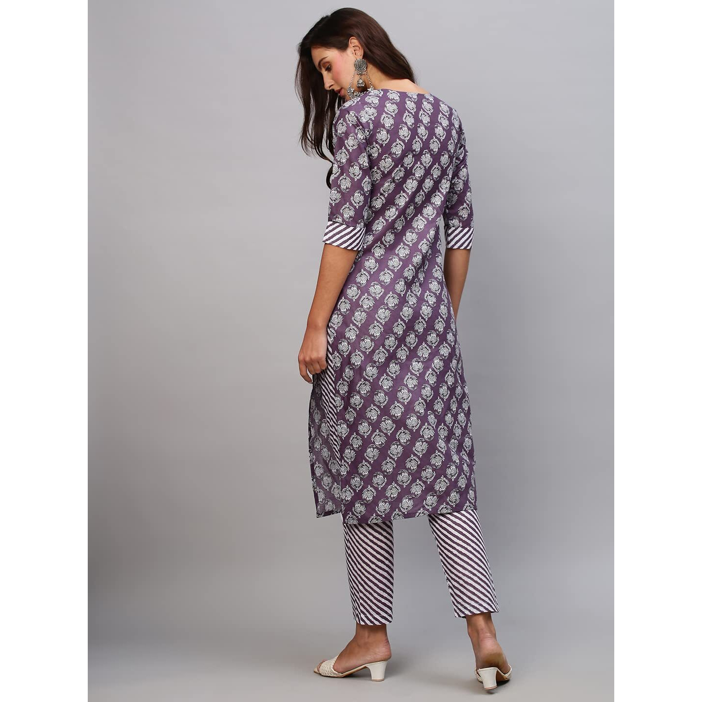 Gosriki Women's Cotton Blend Printed Straight Kurta With Pant (Funnu New01 Purple_Xxl-Gs_Purple_Xx-Large)