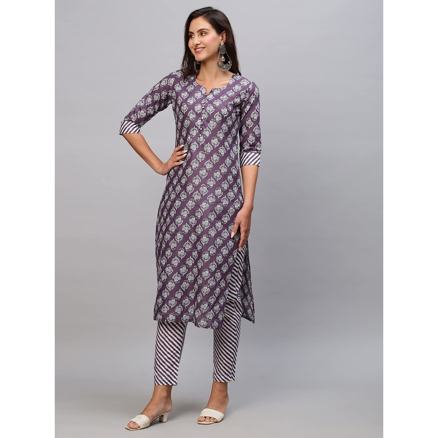 Gosriki Women's Cotton Blend Printed Straight Kurta With Pant (Funnu New01 Purple_Xxl-Gs_Purple_Xx-Large)