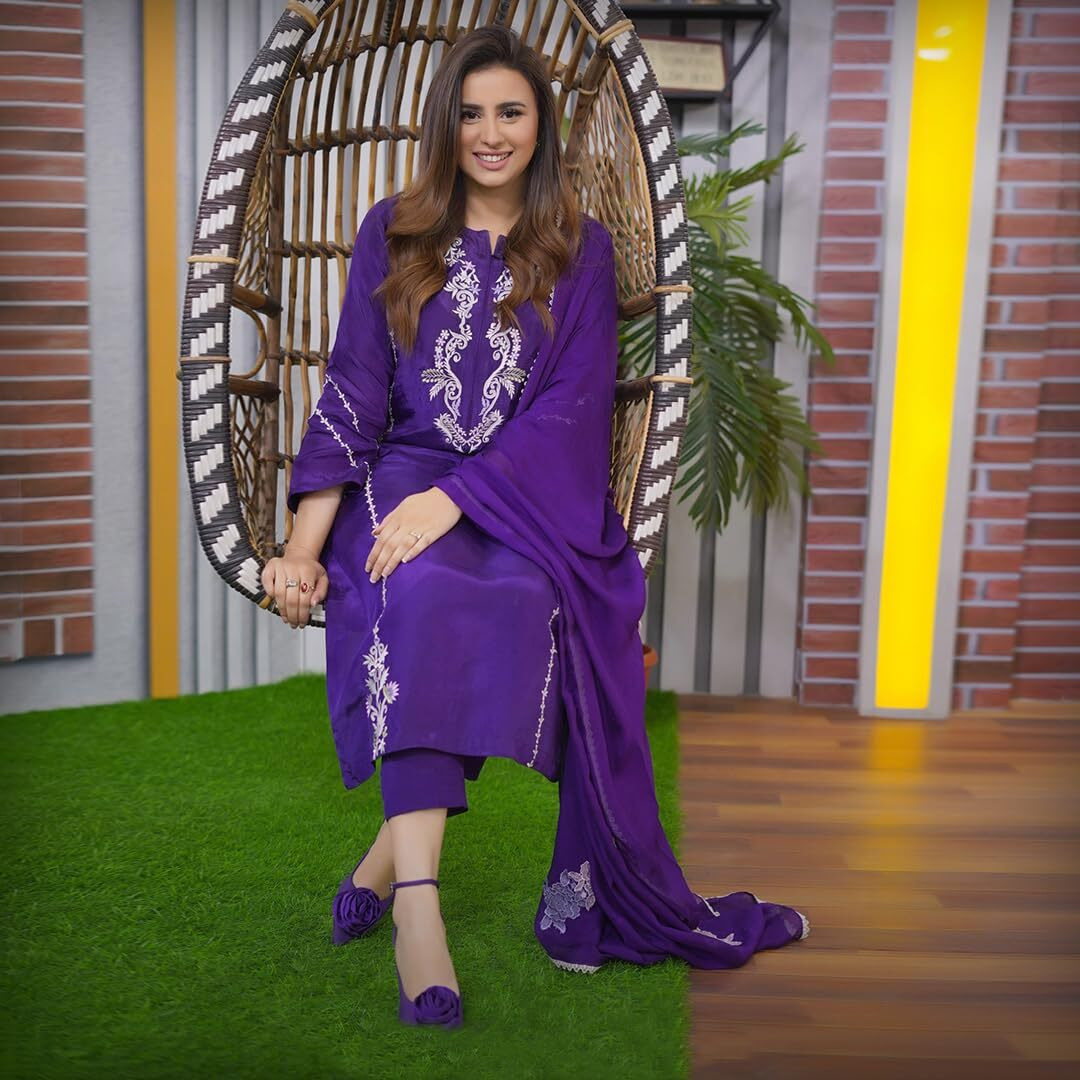 Gosriki Women's Rayon Blend Embroidered Straight Kurta With Pant & Dupatta (Jayashuda Begani-Gs_L_Begani_Large)