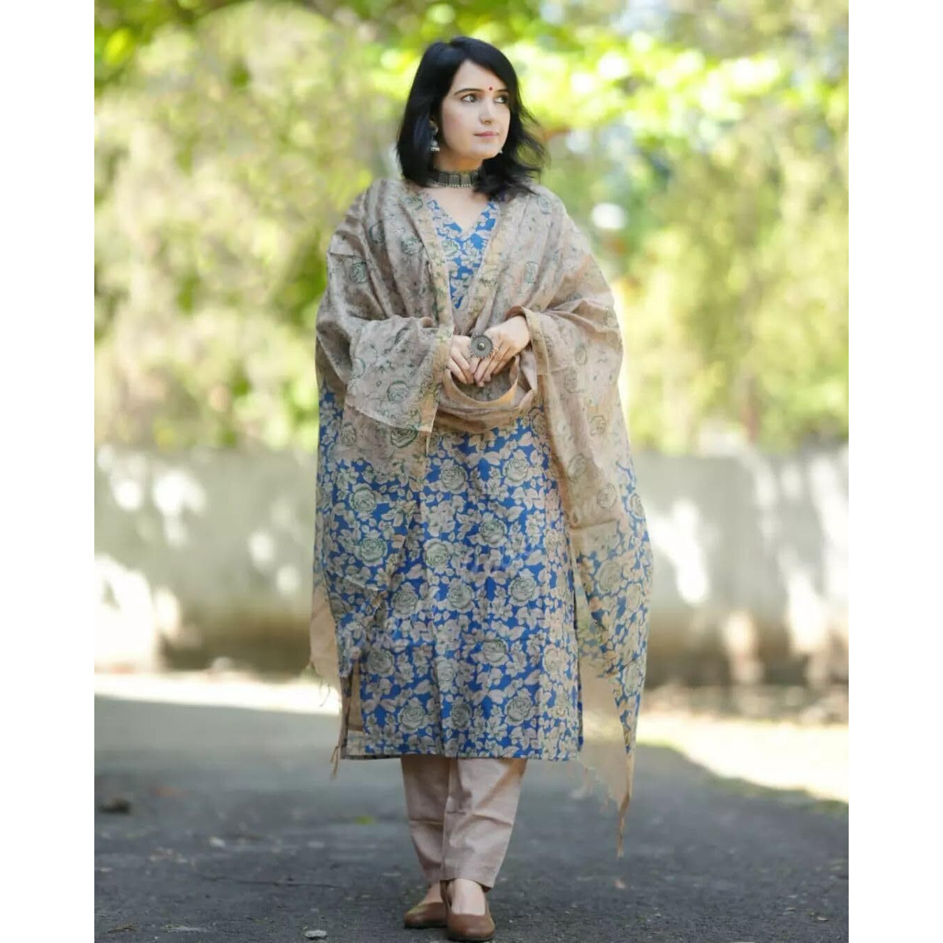 Gosriki Women's Cotton Blend Printed Straight Kurta With Pant & Dupatta (Moringa Blue-Jm-Gs_S_Blue_Small)