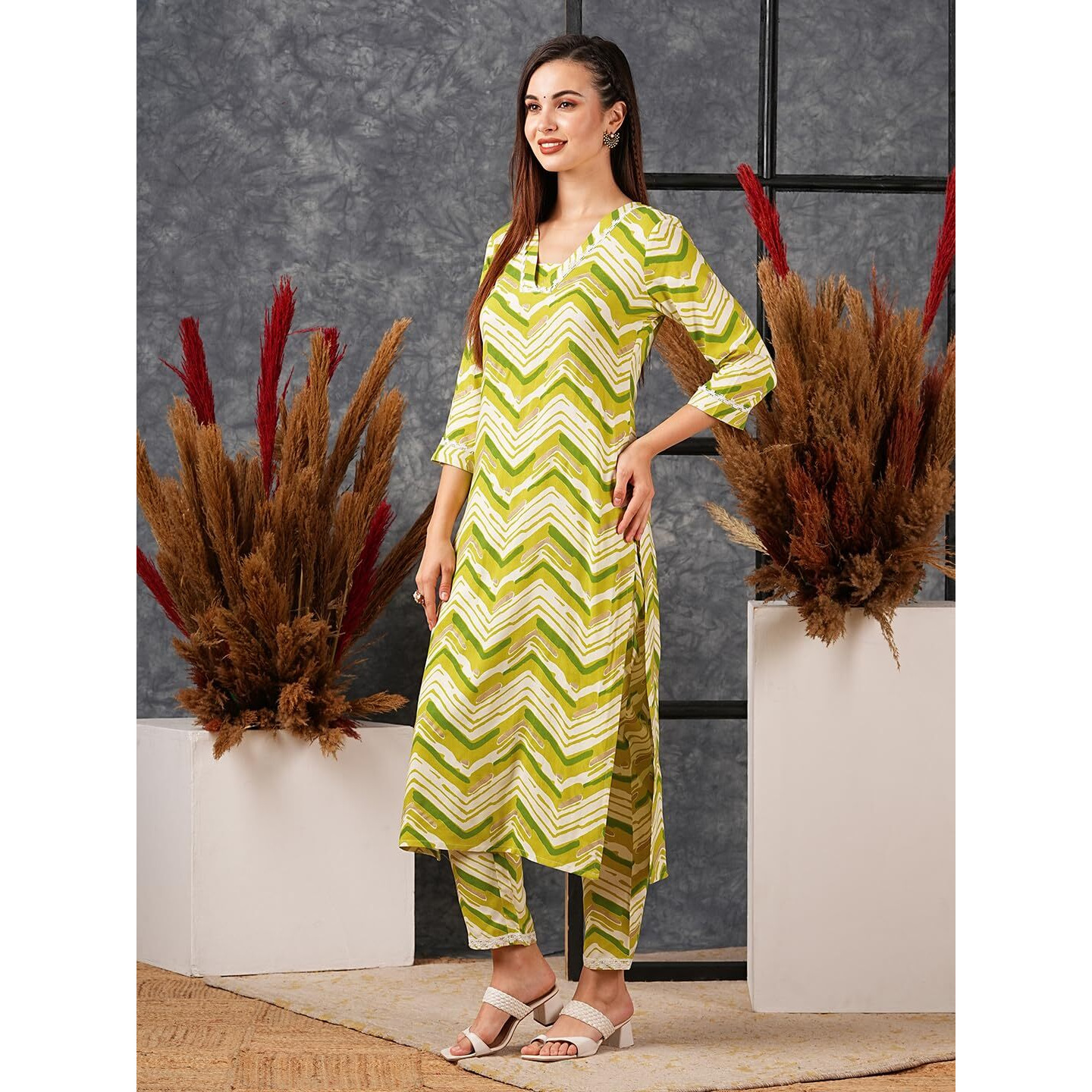 Gosriki Women's Cotton Blend Straight Printed Kurta With Pant (Vanchita Mehandi-Gs_L_Mehandi_Large)