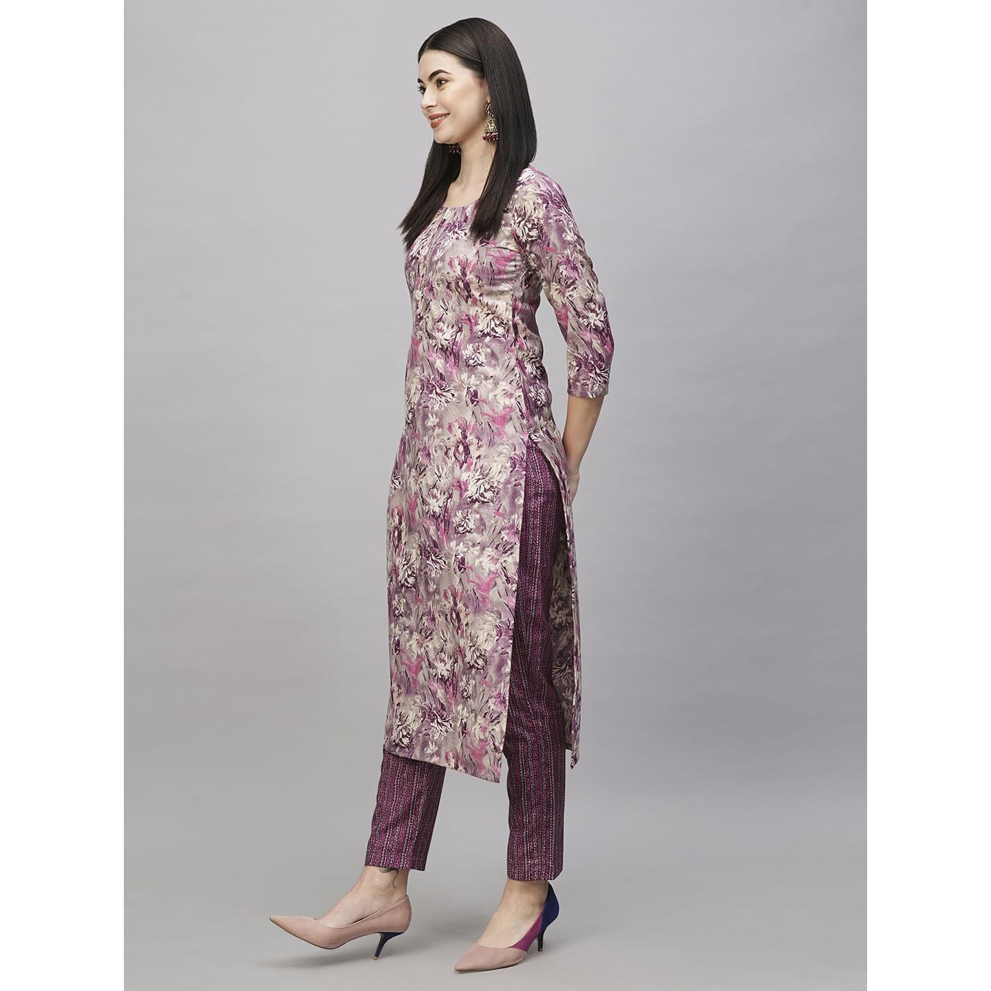 Gosriki Women's Cotton Blend Straight Printed Kurta With Pant (Seep Purple-Gs_S_Purple_Small)