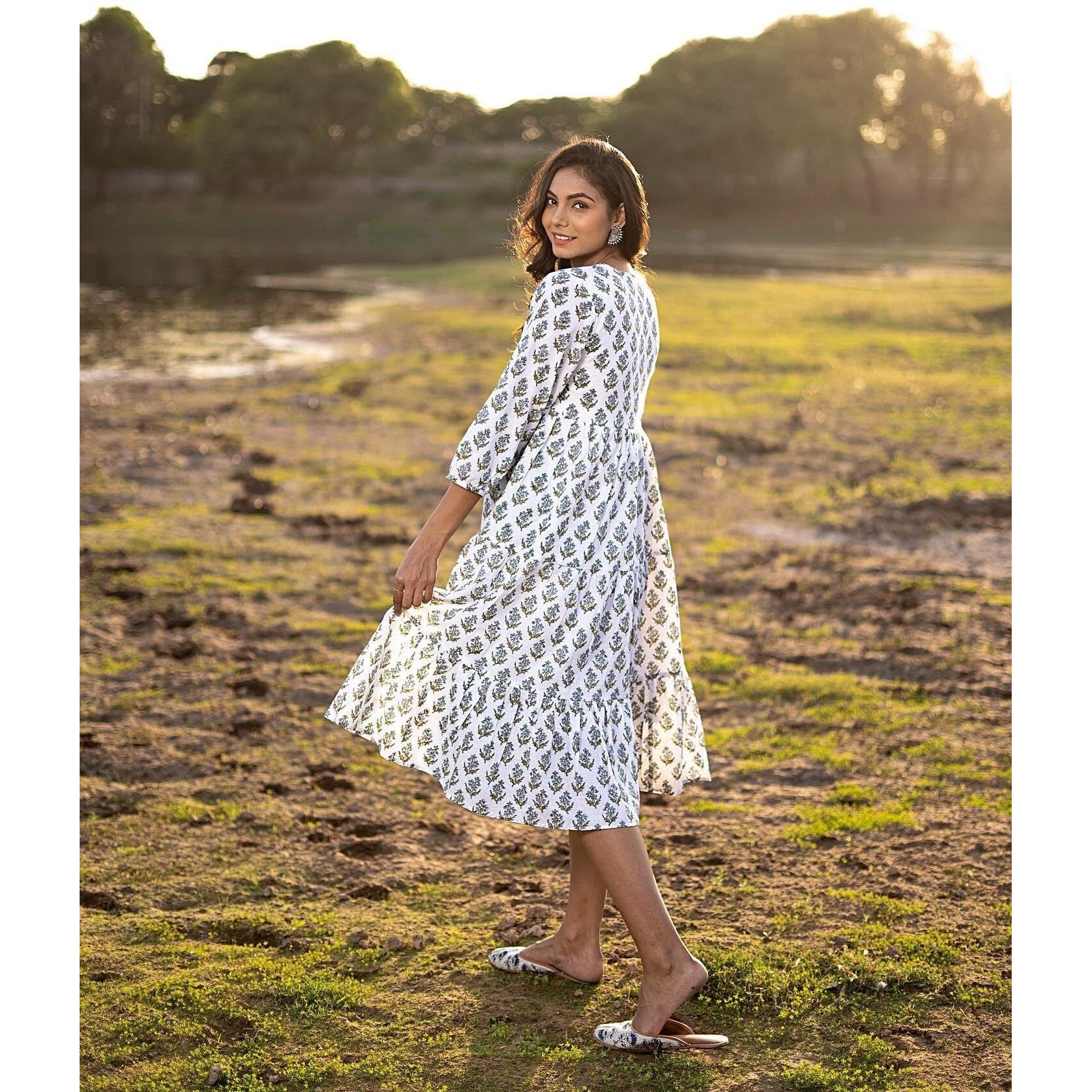 Gosriki Women's Cotton Blend Anarkali Printed Kurta (Dakota White-Gs_Xxl_White_Xx-Large)
