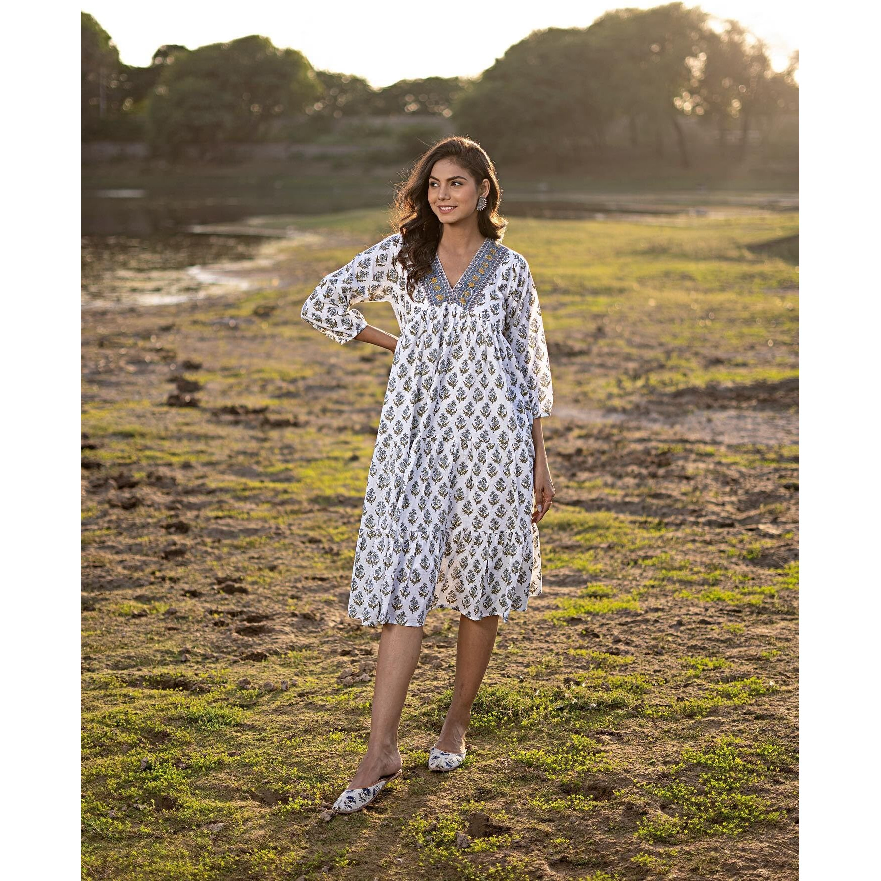 Gosriki Women's Cotton Blend Anarkali Printed Kurta (Dakota White-Gs_Xxl_White_Xx-Large)
