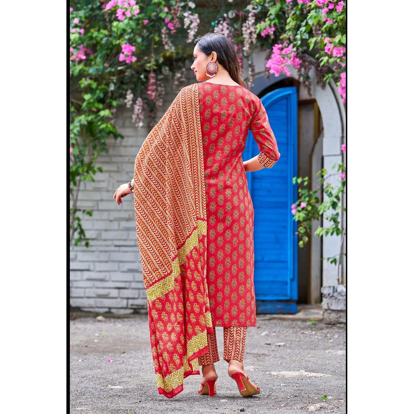 Gosriki Women's Cotton Blend Straight Printed Kurta With Pant & Dupatta (Gaytri Red-Nrw-Gs_M_Red_Medium)