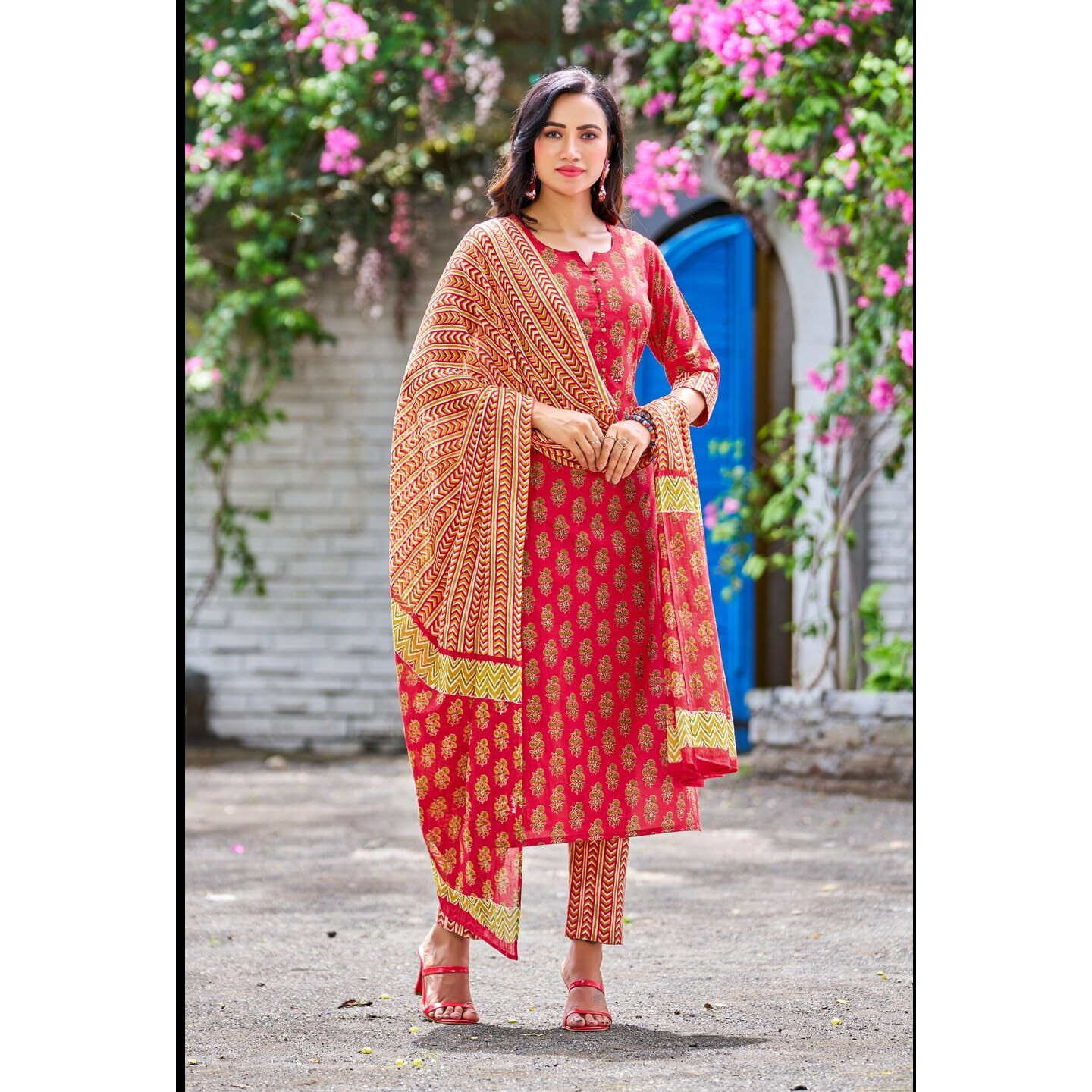 Gosriki Women's Cotton Blend Straight Printed Kurta With Pant & Dupatta (Gaytri Red-Nrw-Gs_M_Red_Medium)