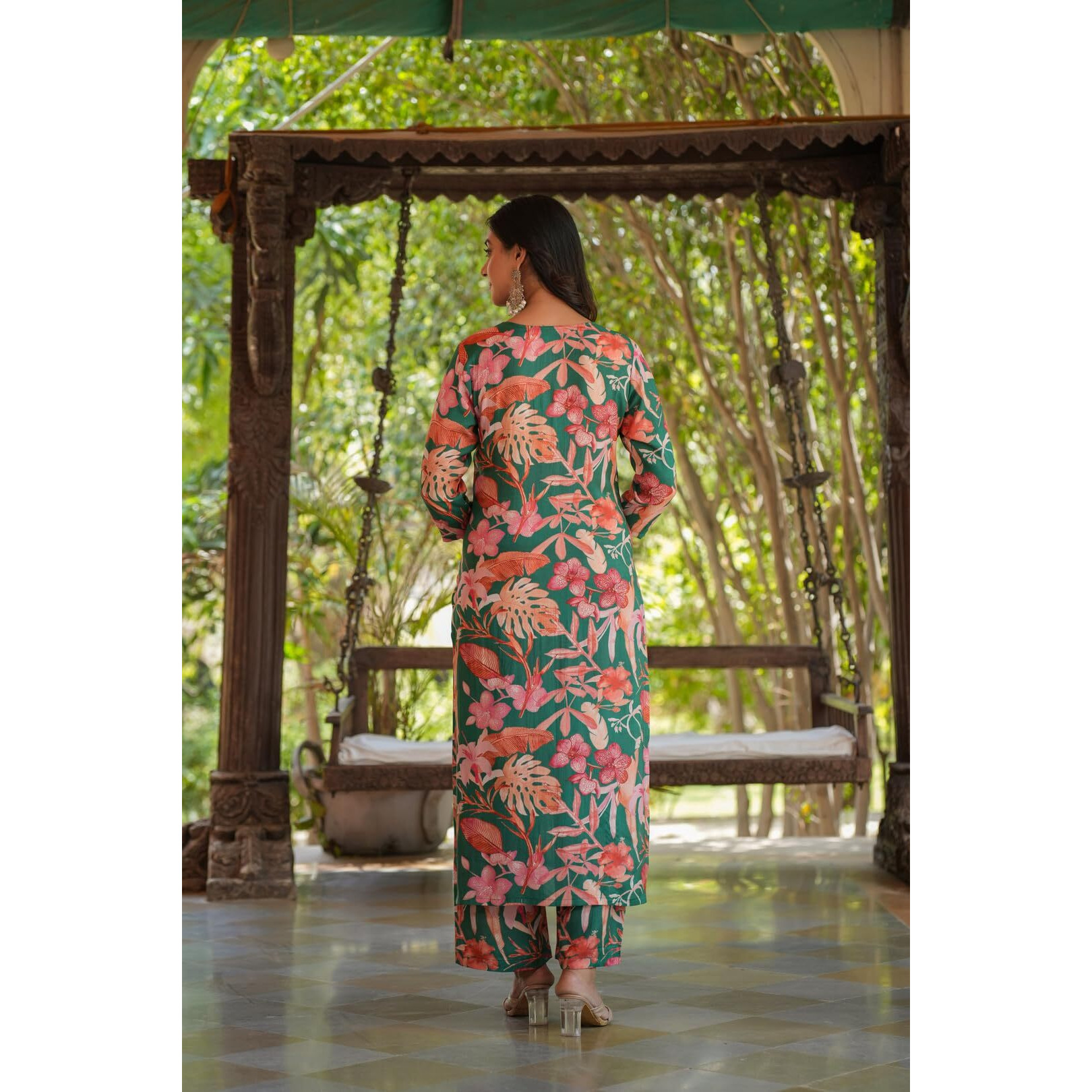 Gosriki Women's Cotton Blend Straight Printed Kurta With Pant (Chinki-Green-Sh-Gs_Xxl_Green_Xx-Large)