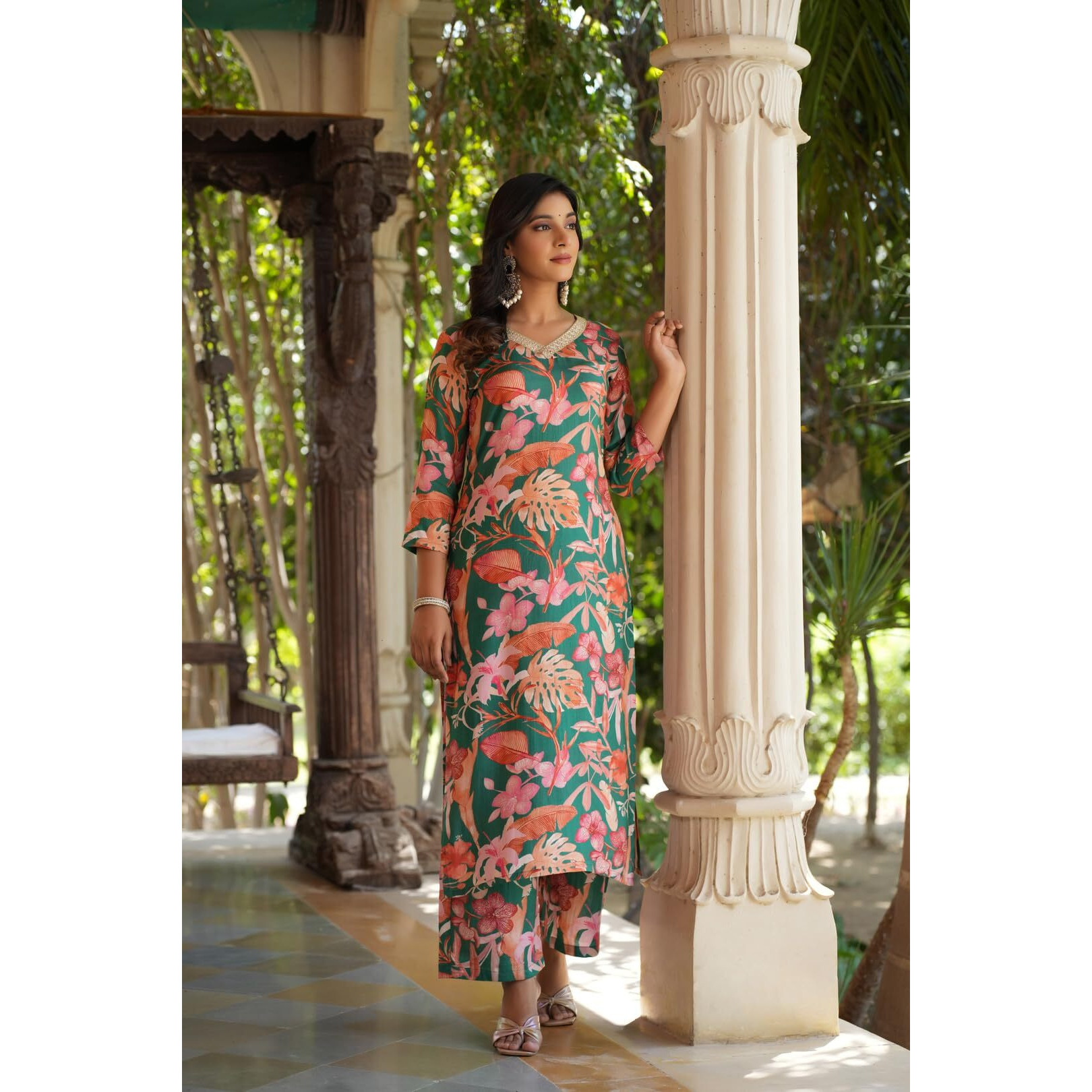 Gosriki Women's Cotton Blend Straight Printed Kurta With Pant (Chinki-Green-Sh-Gs_Xxl_Green_Xx-Large)