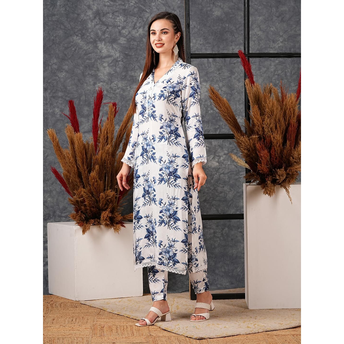 Gosriki Women's Cotton Blend Straight Printed Kurta With Pant (Pivar White-Gs_M_White_Medium)