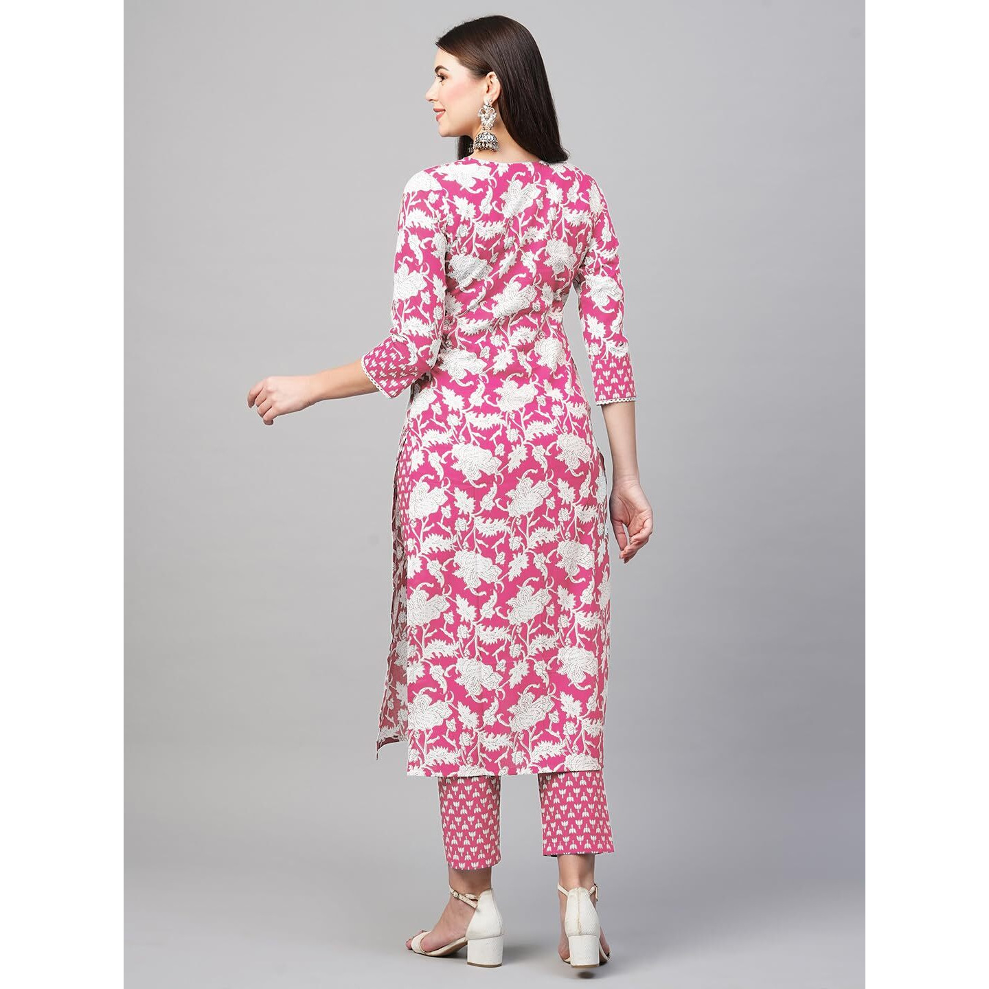 Gosriki Women's Cotton Blend Printed Straight Kurta With Pant (Pustak Baby Pink-Gs_S_Black_Small)