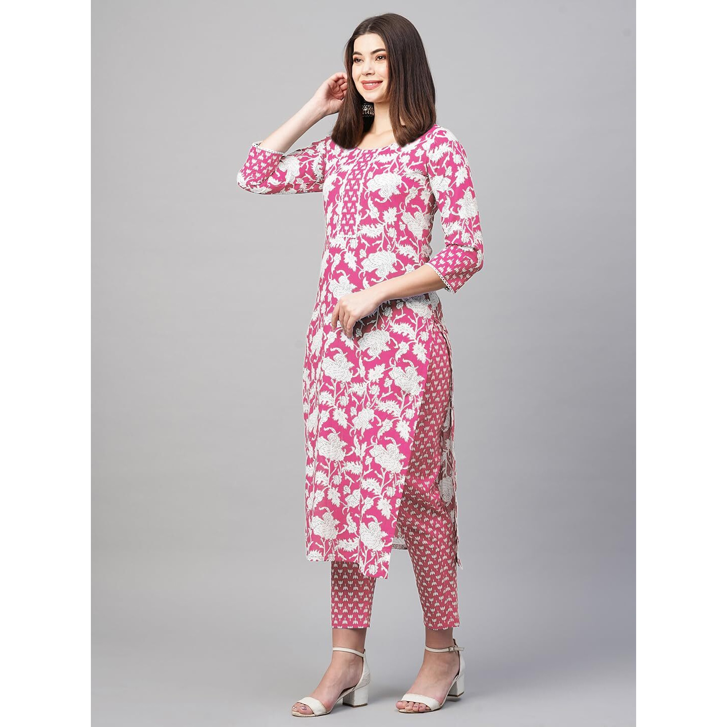 Gosriki Women's Cotton Blend Printed Straight Kurta With Pant (Pustak Baby Pink-Gs_S_Black_Small)