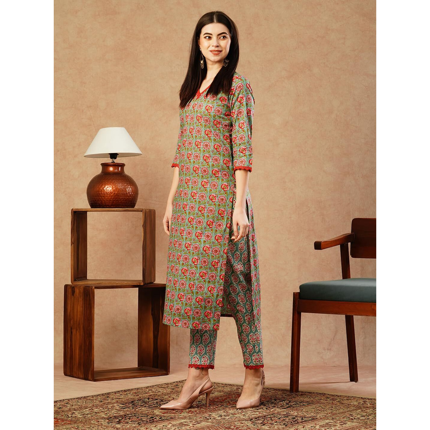 Gosriki Women's Cotton Blend Straight Printed Kurta With Pant (Balajyoti Green-Gs_S_Green_Small)