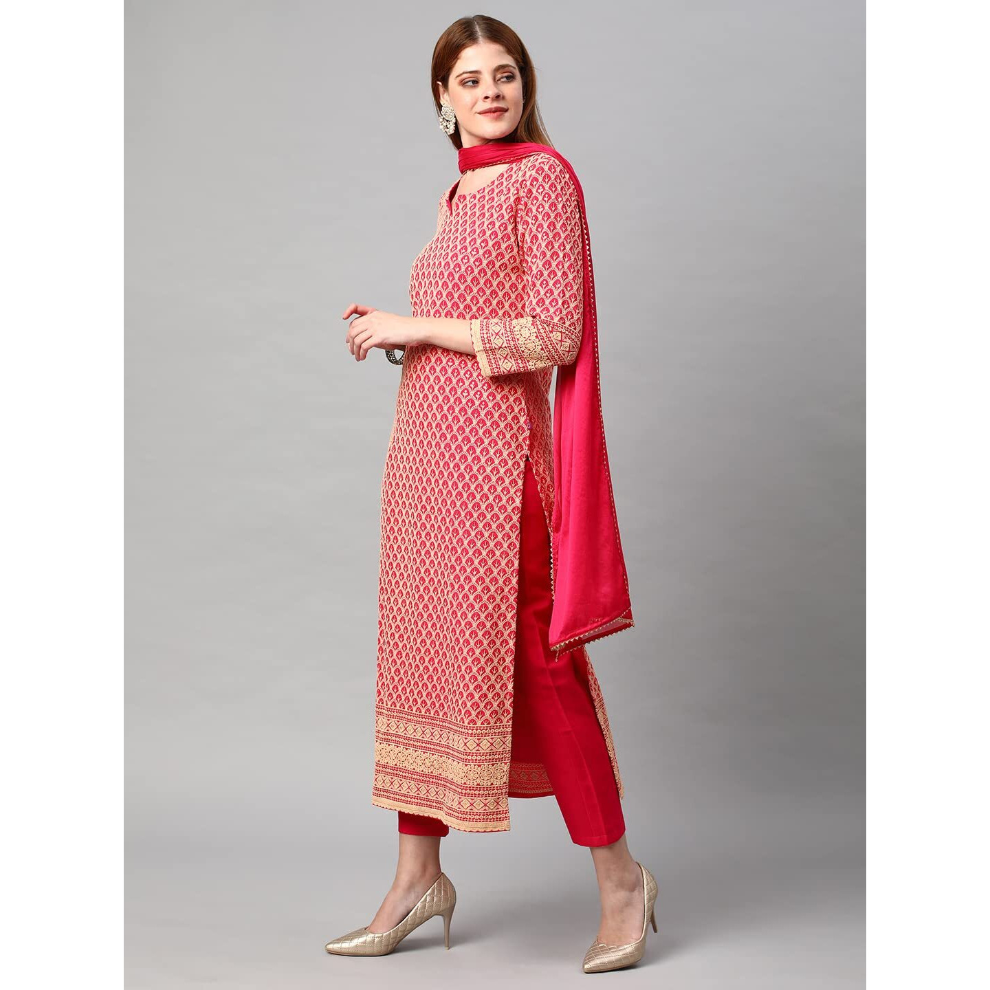 Gosriki Women's Cotton Blend Floral Printed Straight Kurta With Pants & Dupatta (Dumas-Pink-Nw-Gs_M_Pink_Medium)
