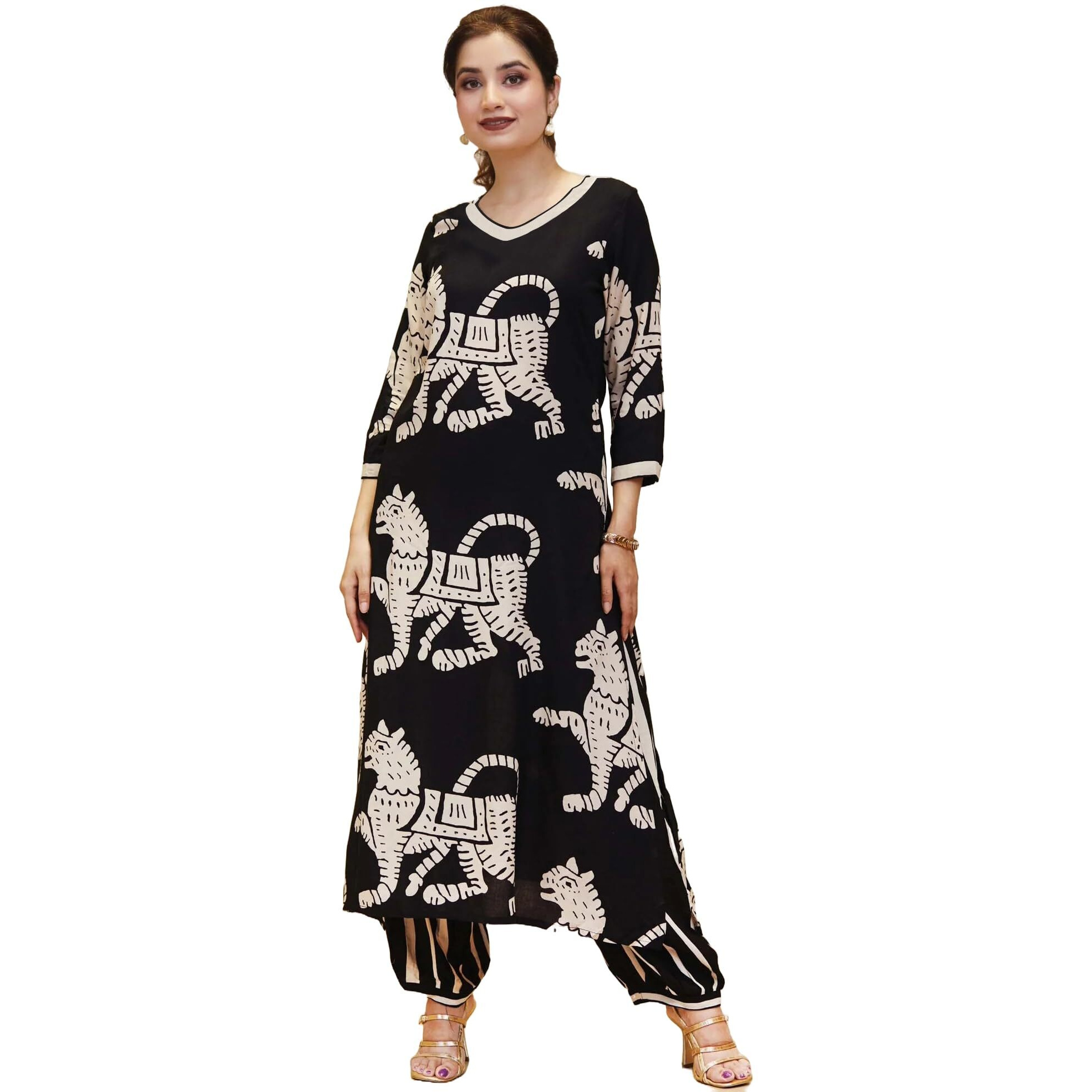Gosriki Women's Cotton Blend Straight Printed Kurta With Pant (Lanka-Black-Nk-Gs_Xxl_Black_Xx-Large)
