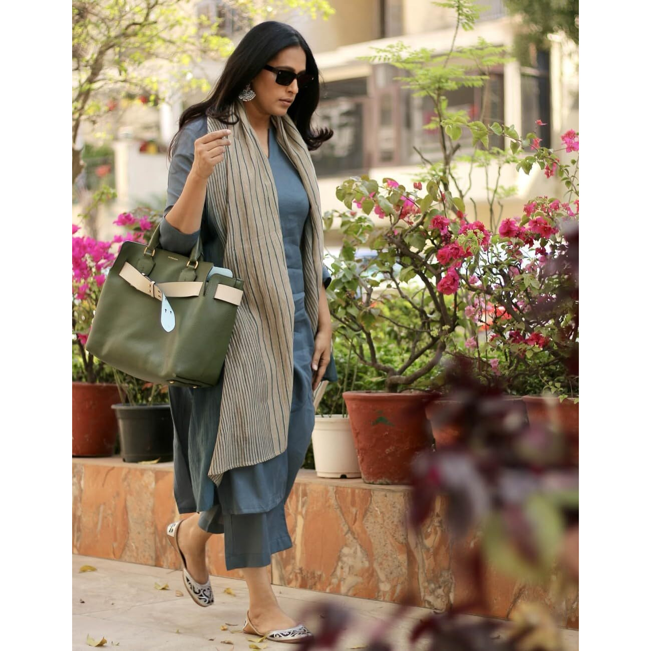 Gosriki Women's Rayon Blend Straight Solid Kurta With Pant & Dupatta (Raja Saab Grey-Vks01-Gs_L_Grey_Large)