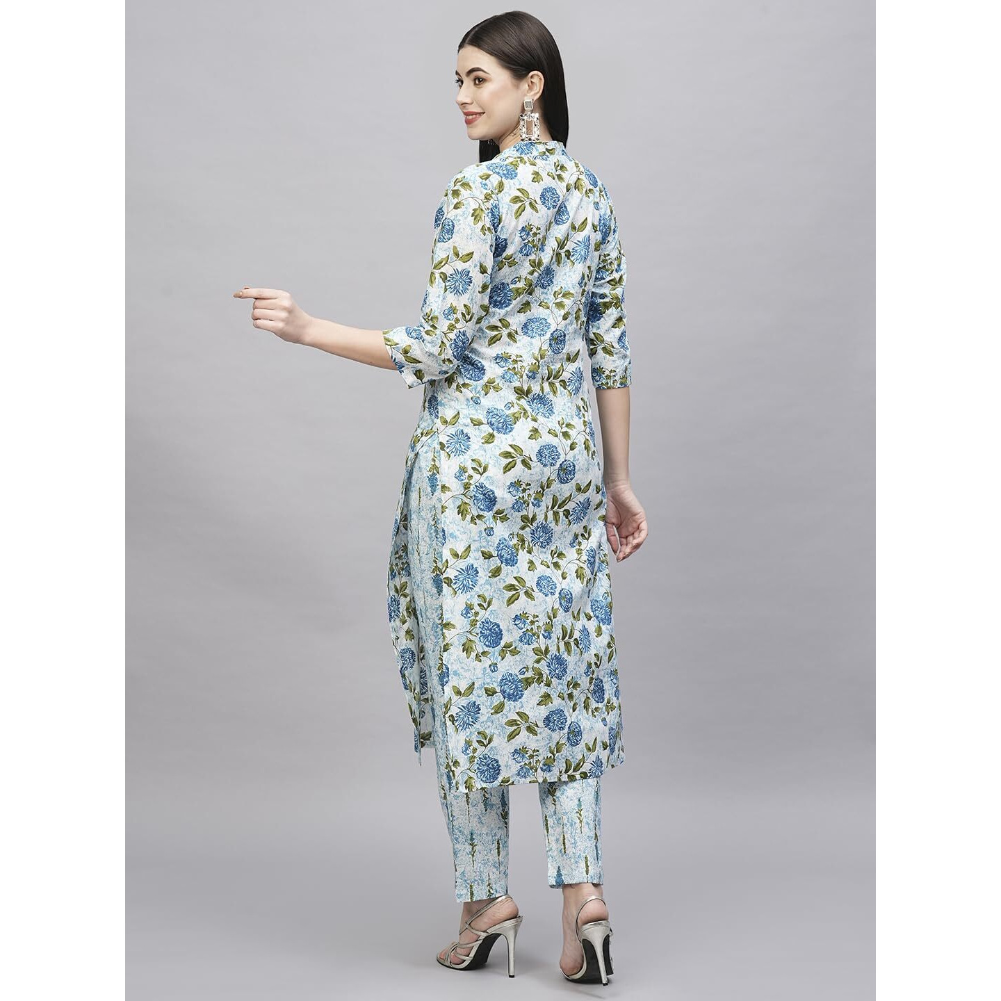 Gosriki Women's Cotton Blend Straight Printed Kurta With Pant (Dafiya Blue-Gs_L_Blue_Large)
