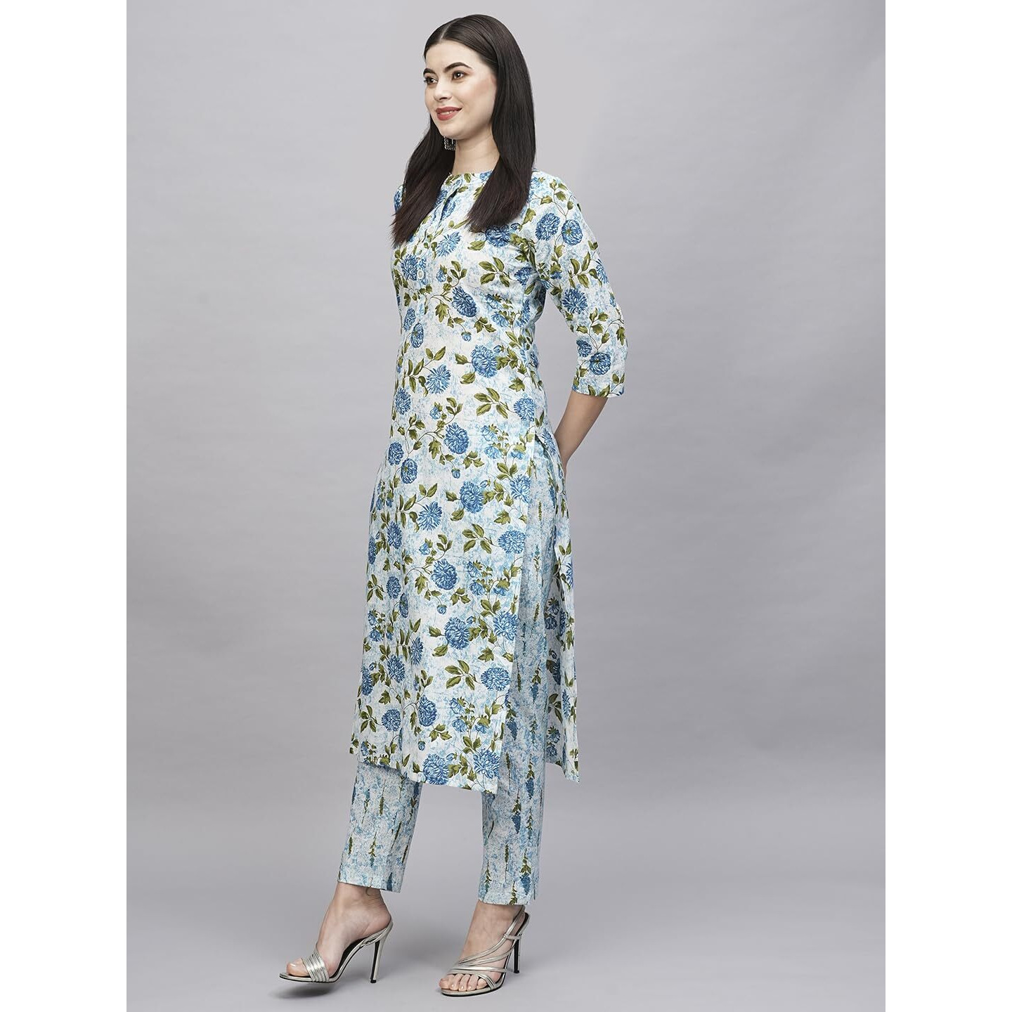 Gosriki Women's Cotton Blend Straight Printed Kurta With Pant (Dafiya Blue-Gs_L_Blue_Large)