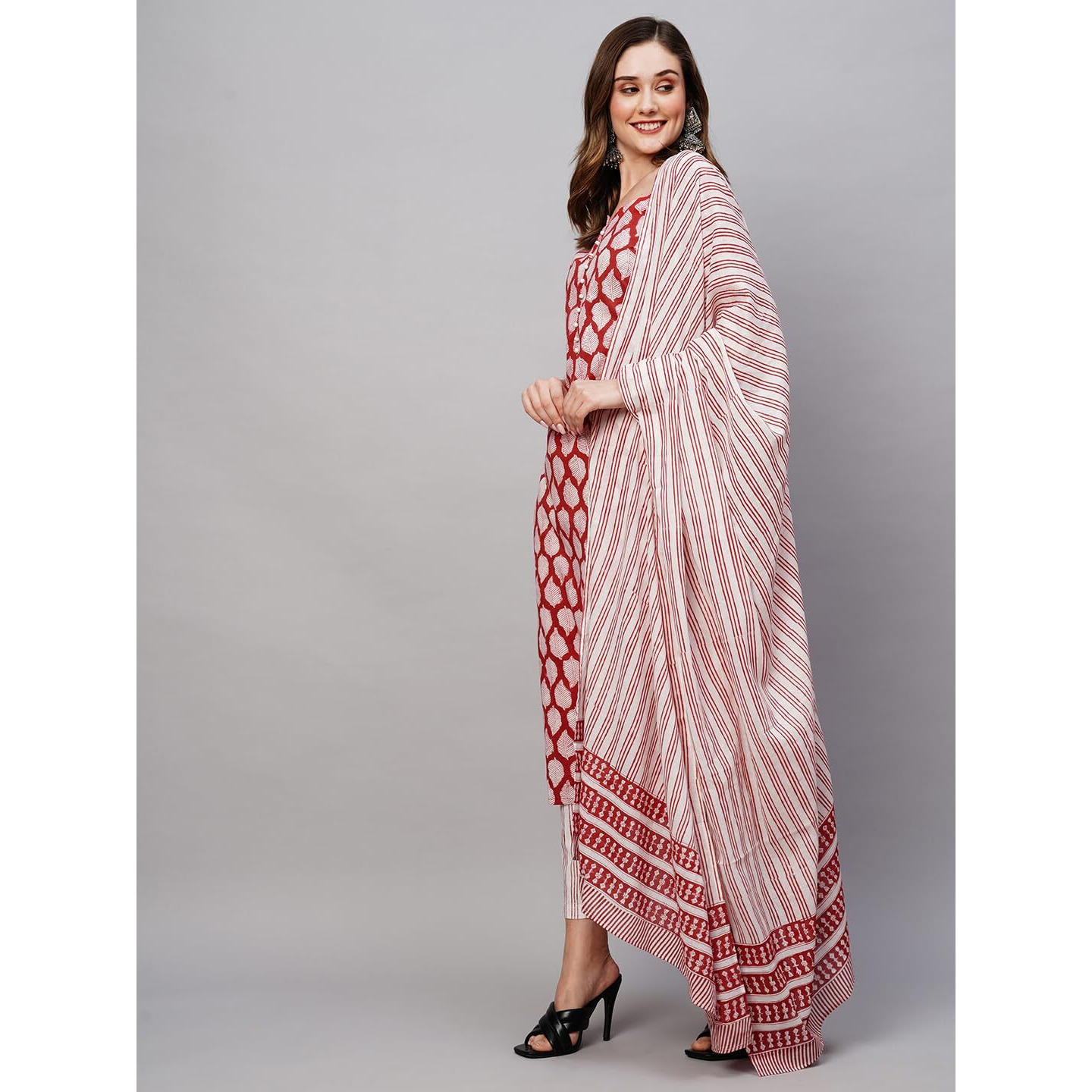 Gosriki Women's Cotton Blend Staright Printed Kurta With Pant & Dupatta (Vedavati Red-Nw-Gs_Xl_Red_X-Large)