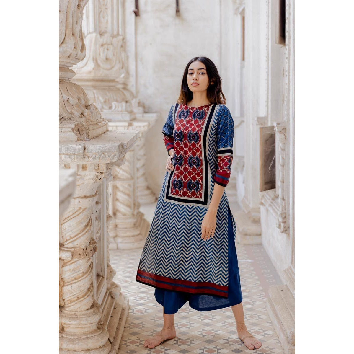 Gosriki Women's Rayon Viscose Printed Straight Kurta (Tharak Multi-Gs_M_Multicolor_Medium)