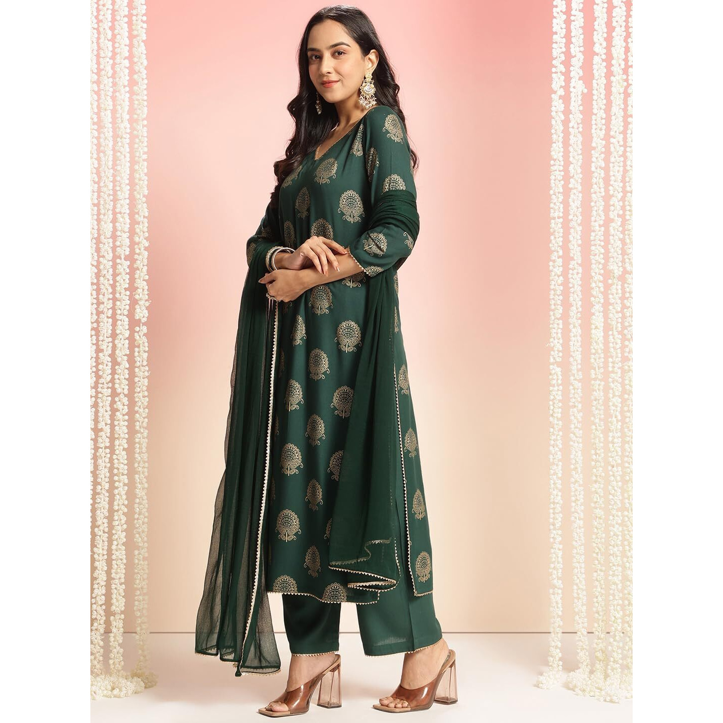 Gosriki Women's Rayon Blend Printed Straight Kurta With Pant & Dupatta (Jubal Green-Gs_M_Green_Medium)