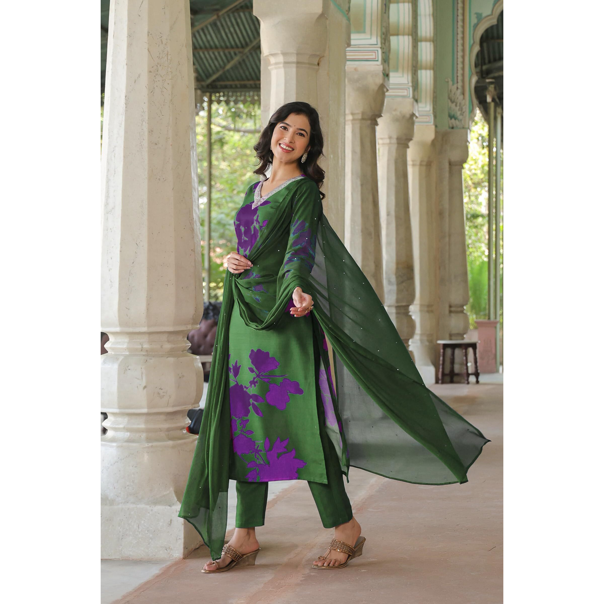 Gosriki Women's Cotton Blend Printed Straight Kurta With Pant & Dupatta (Protin-Green-Gs_S_Green_Small)