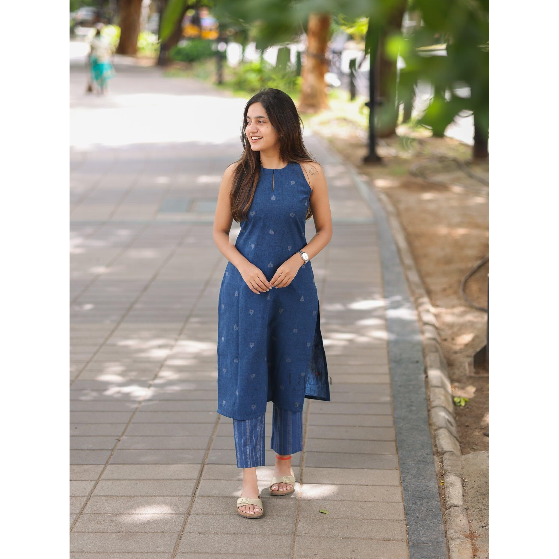 Gosriki Women's Rayon Viscose Straight Printed Kurta With Pant (Palakad Blue-Gs_S_Blue_Small)