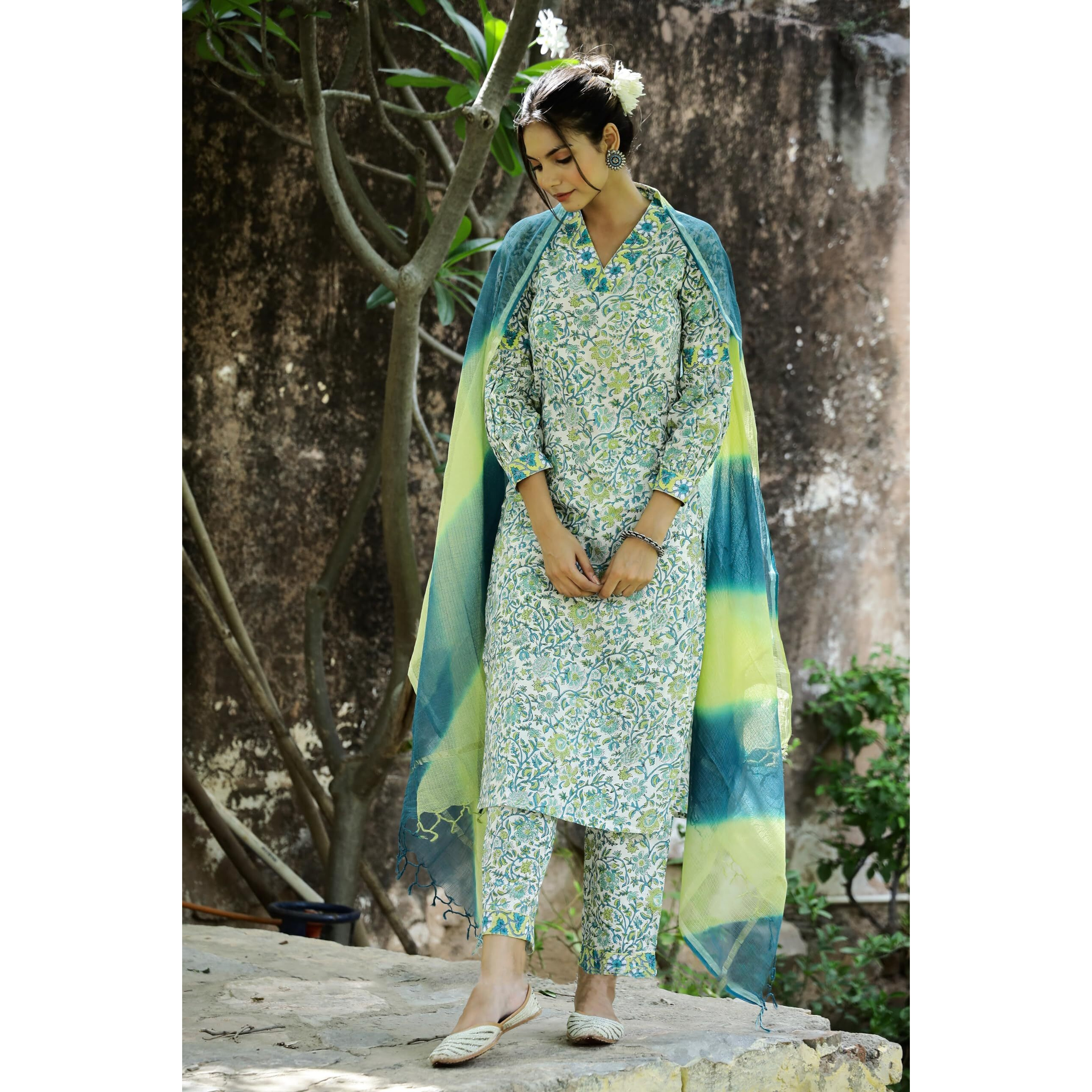 Gosriki Women's Rayon Blend Printed Straight Kurta With Pant & Dupatta (Sthula Multi-Gs_S_Green_Small)