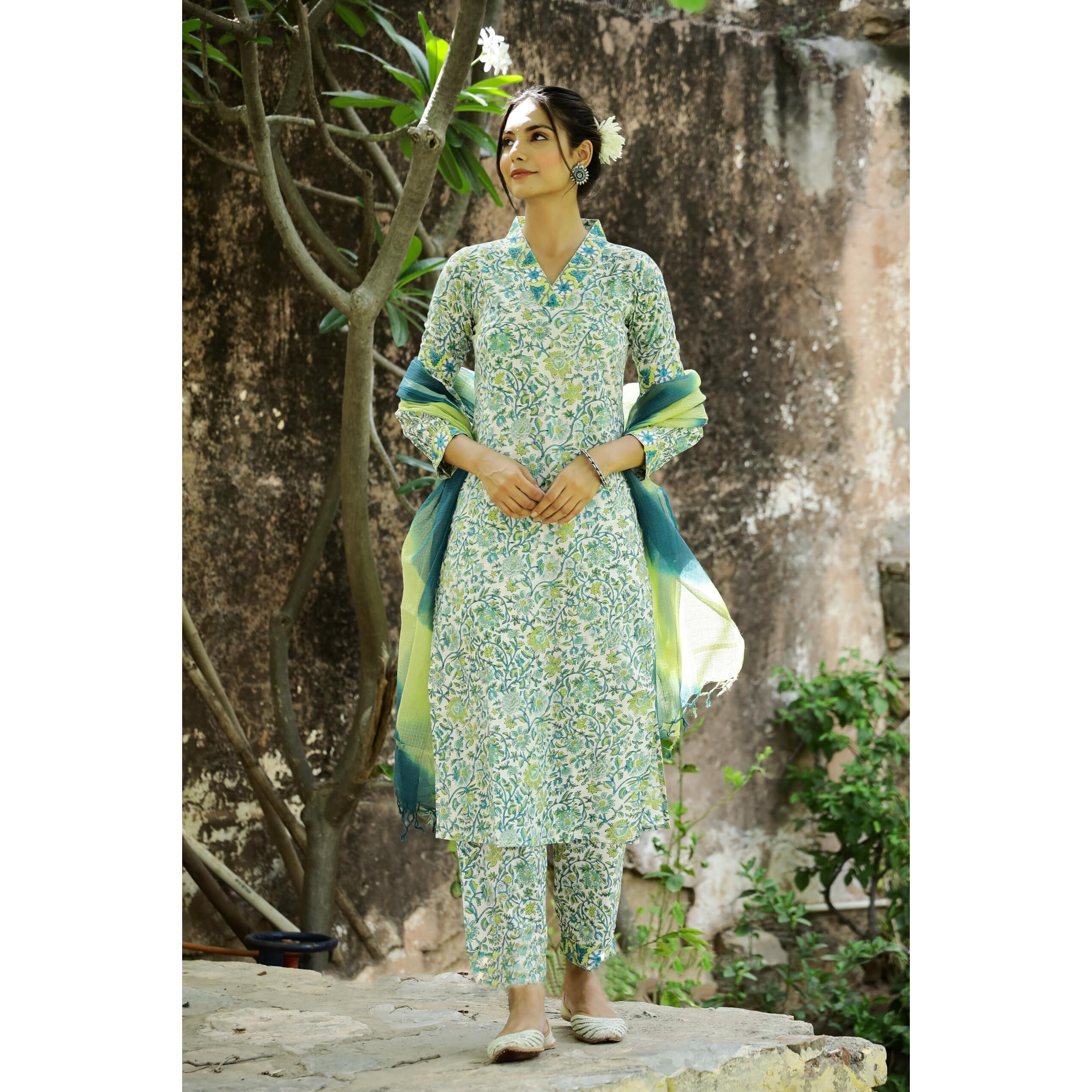 Gosriki Women's Rayon Blend Printed Straight Kurta With Pant & Dupatta (Sthula Multi-Gs_S_Green_Small)