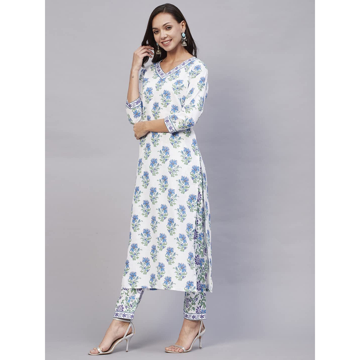 Gosriki Women's Cotton Blend Printed Straight Kurta With Pant (Dhara White-Gs_S_White_Small)