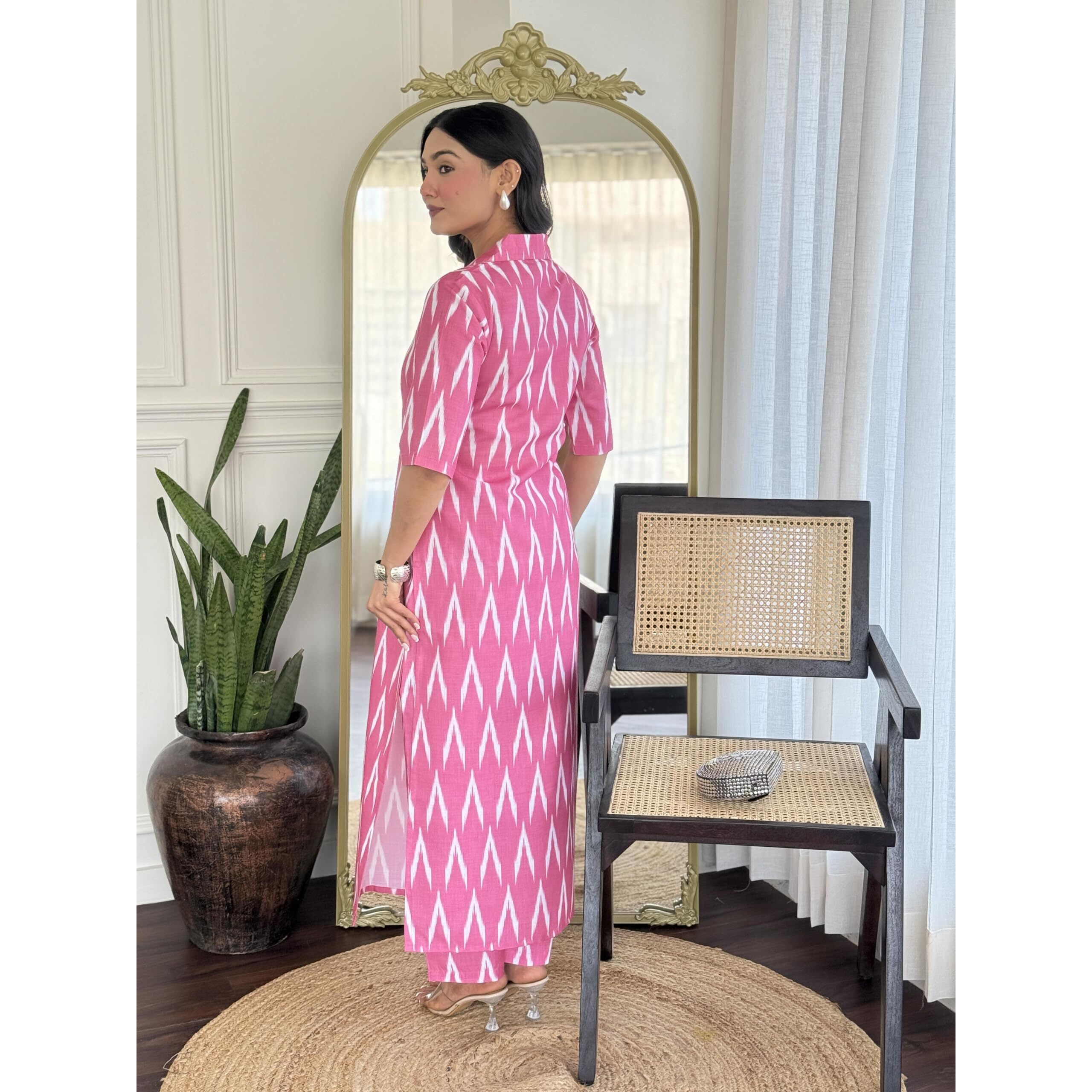 Gosriki Women's Rayon Viscose Straight Printed Kurta With Pant (Demeter Pink-Vks03-Gs_Xl_Pink_X-Large)