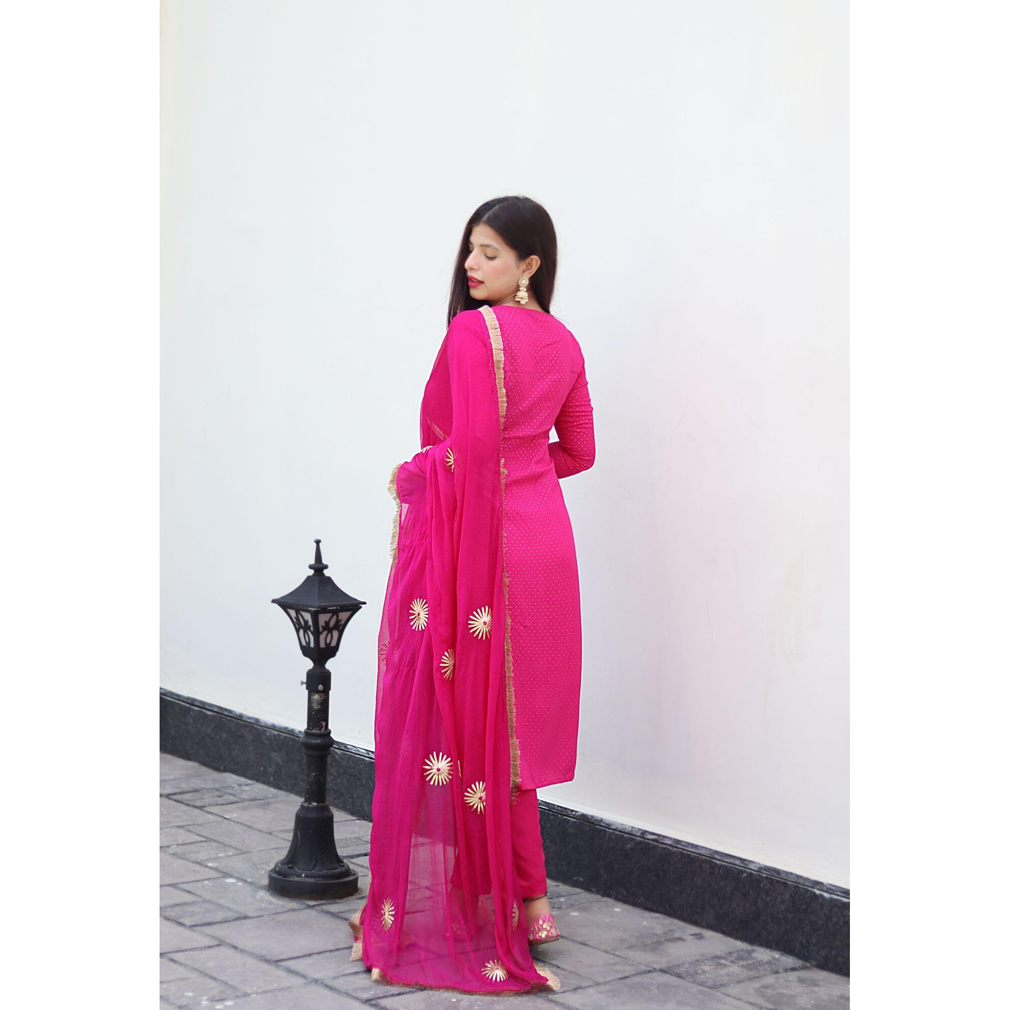 Gosriki Women's Cotton Blend Straight Printed Kurta With Pant & Dupatta (Shrinika Pink-Gs_Xl_Pink_X-Large)