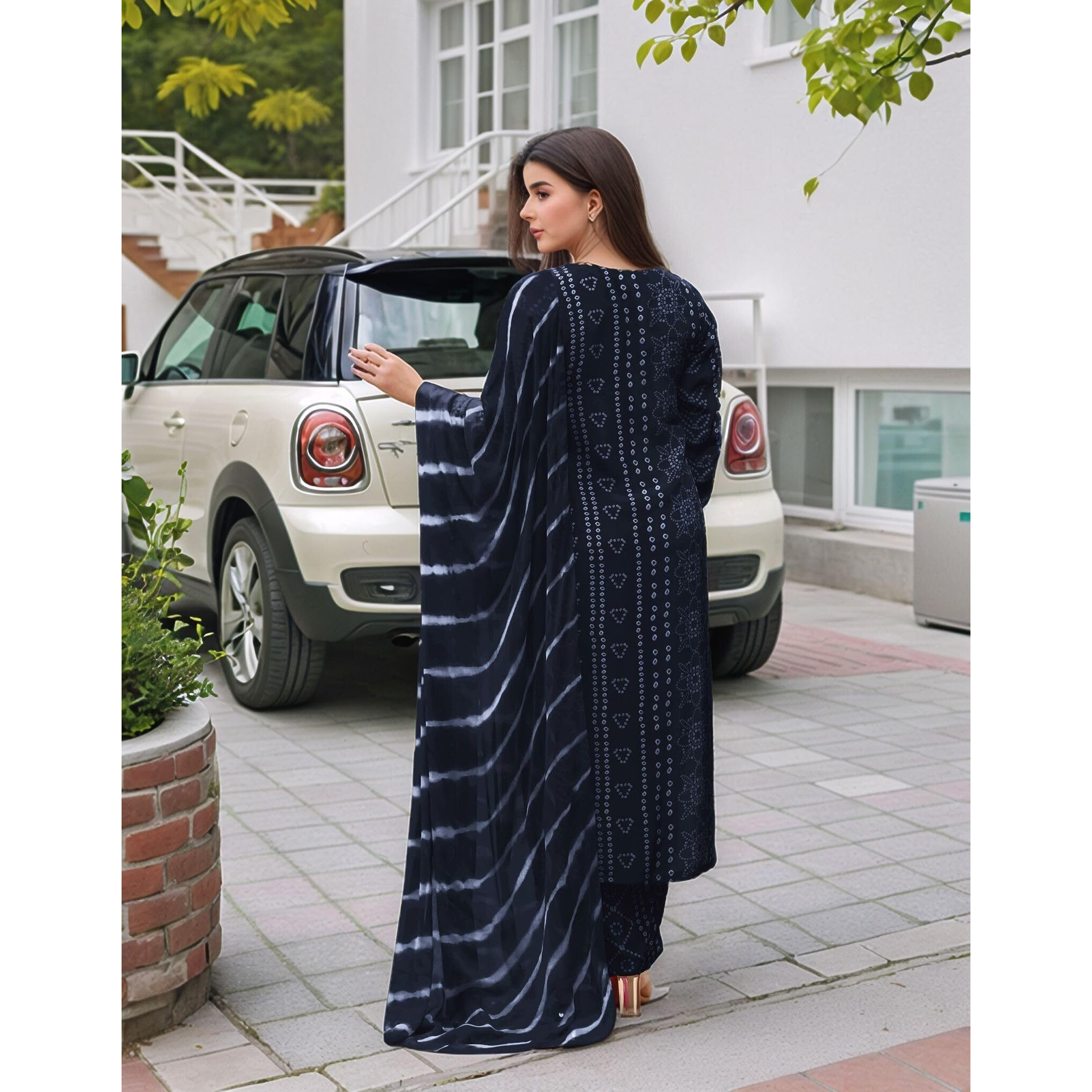 Gosriki Women's Rayon Viscose Straight Bandhej Printed Kurta With Pant & Dupatta (Baghira Grey-Vks05-Gs_Xxl_Grey_Xx-Large)