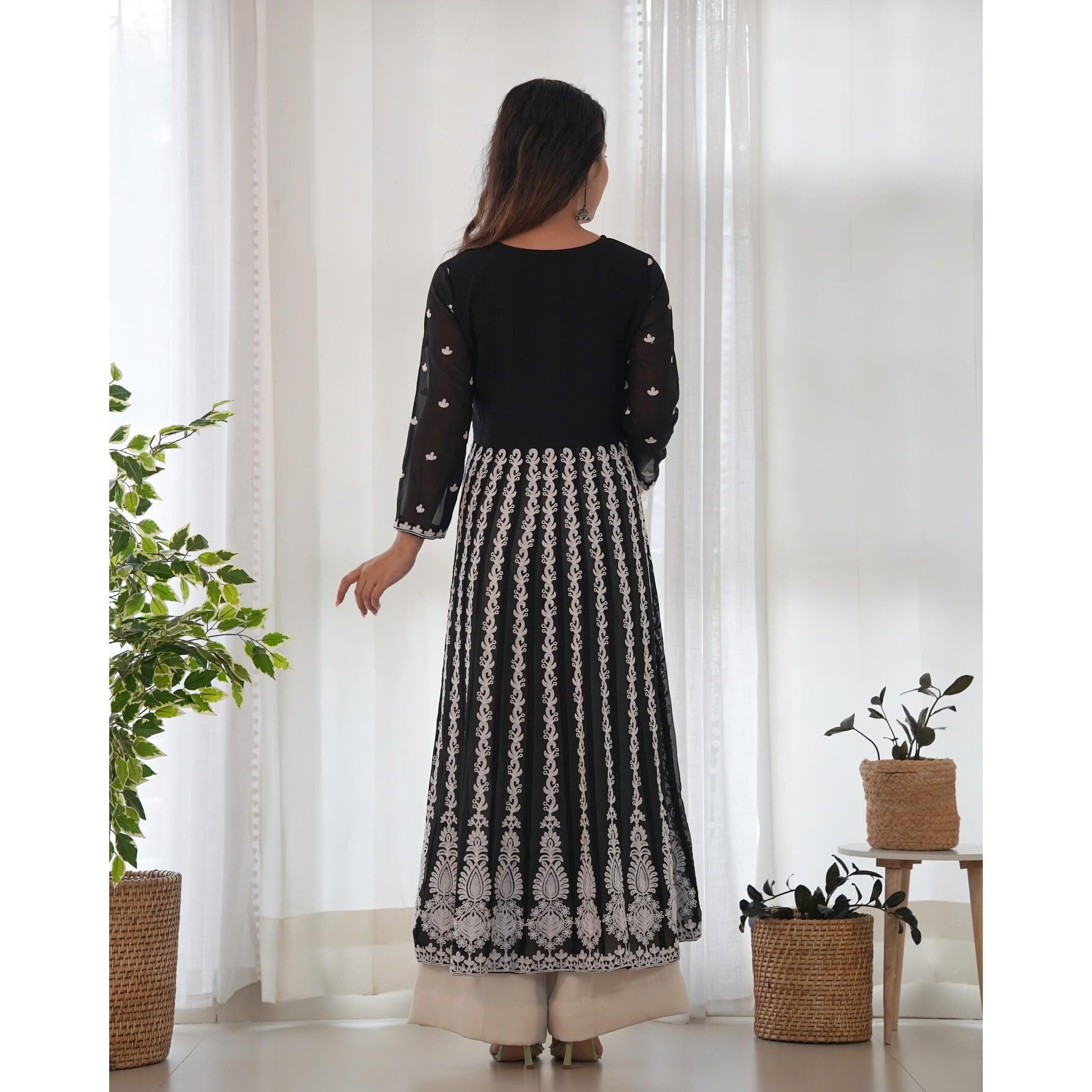 Gosriki Women's Georgette Chikankari Embroidered Anarkali Kurta (Kari Black-Kbv-Gs_S_Black_Small)