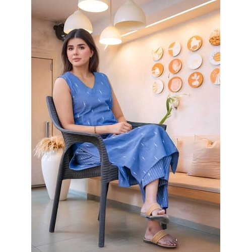 Gosriki Women's Rayon Viscose Printed Straight Kurta With Pant (Numanta Blue-Vks02-Gs_M_Blue_Medium)